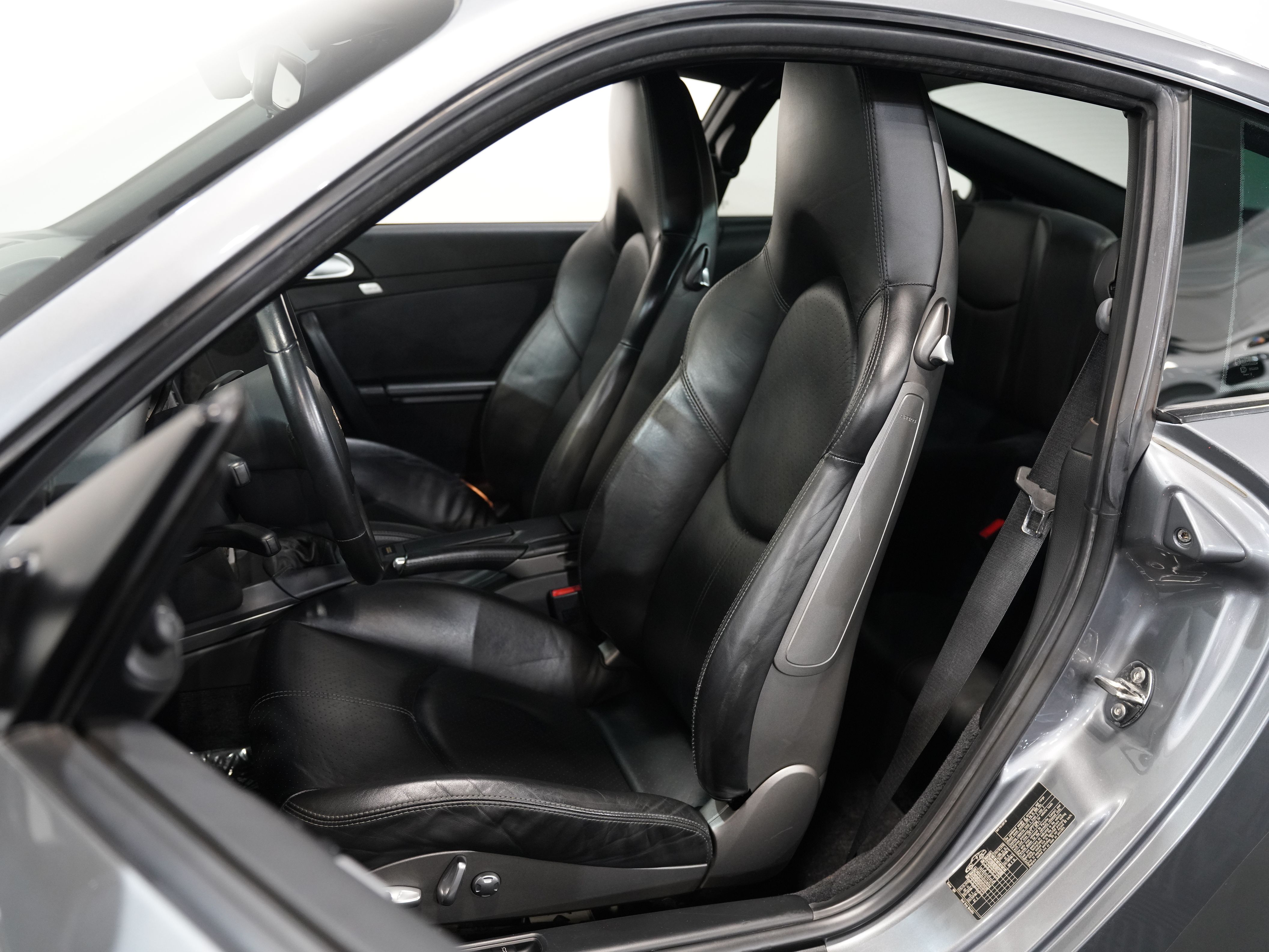 2006 PORSCHE 911 Image 26