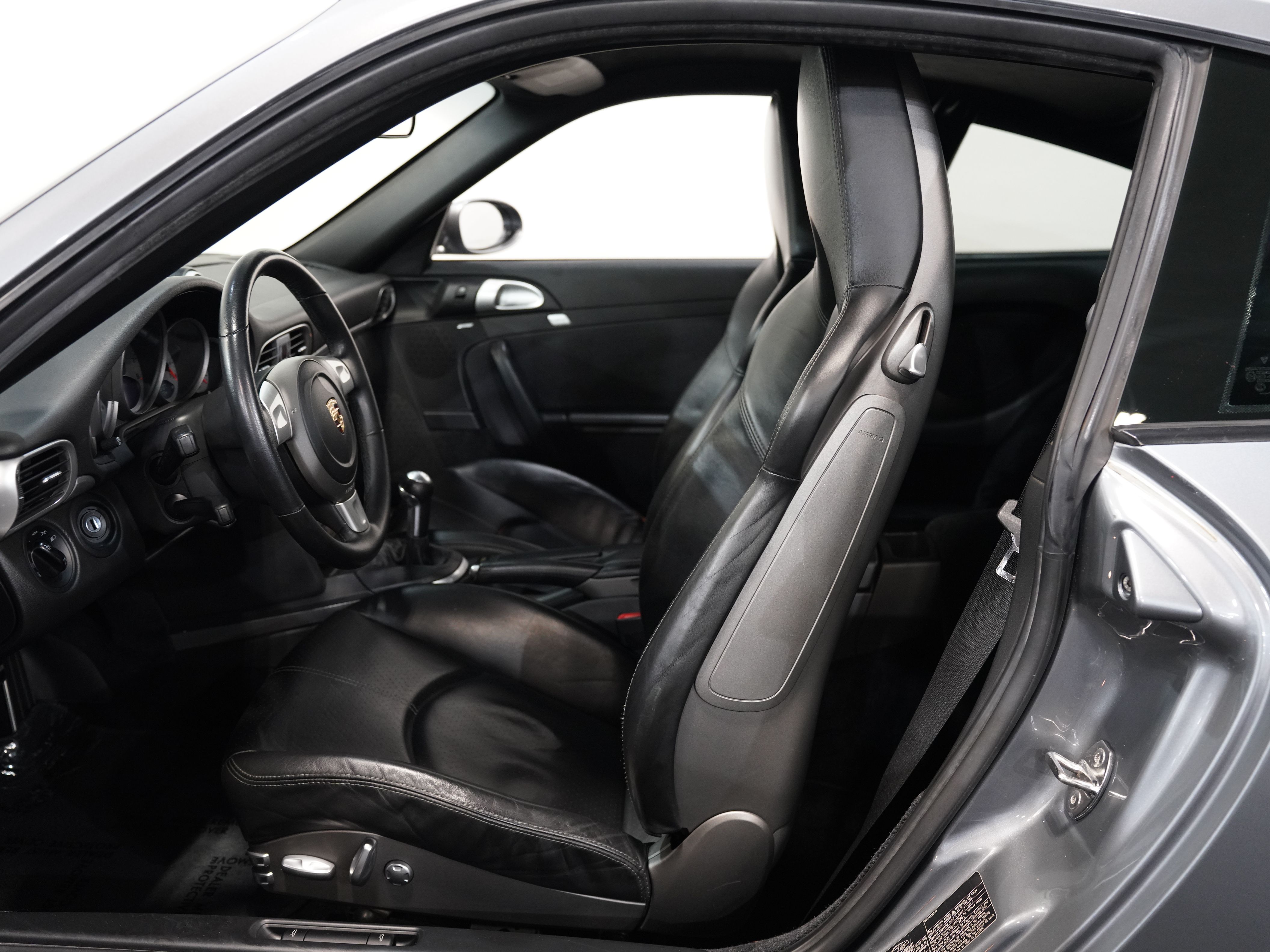 2006 PORSCHE 911 Image 27