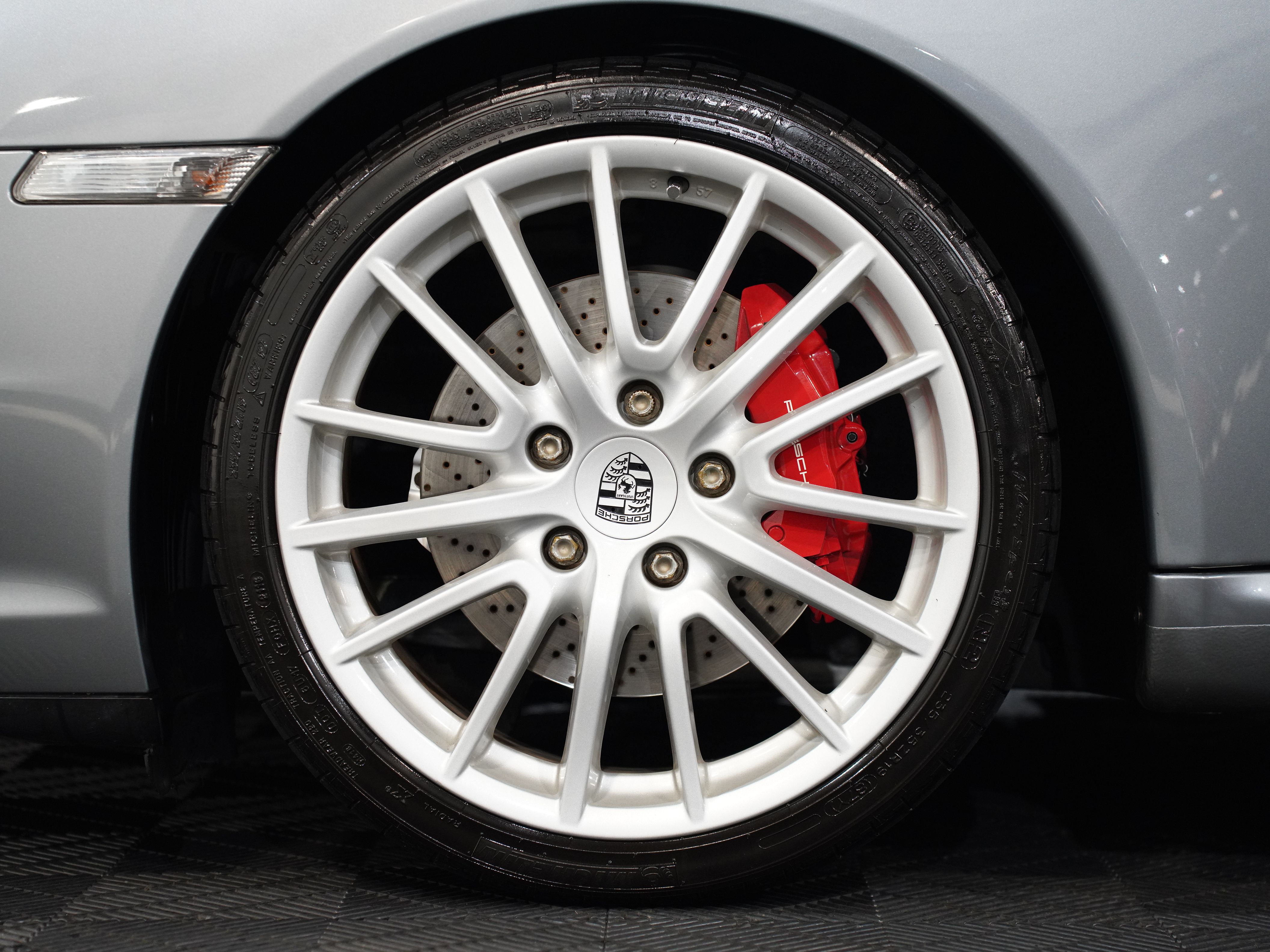 2006 PORSCHE 911 Image 47