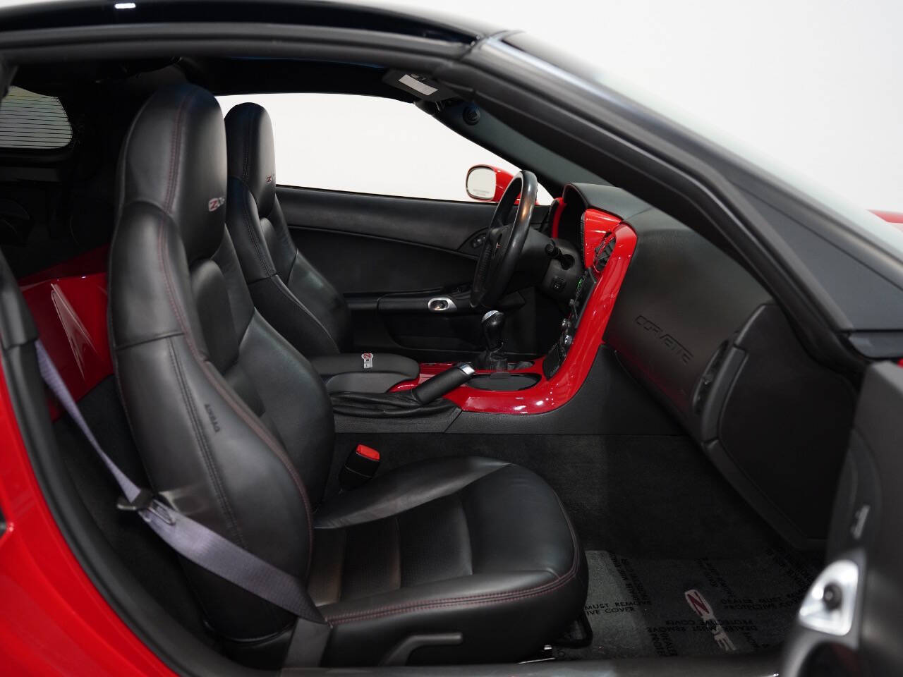 RED, 2007 CHEVROLET CORVETTE Image 31