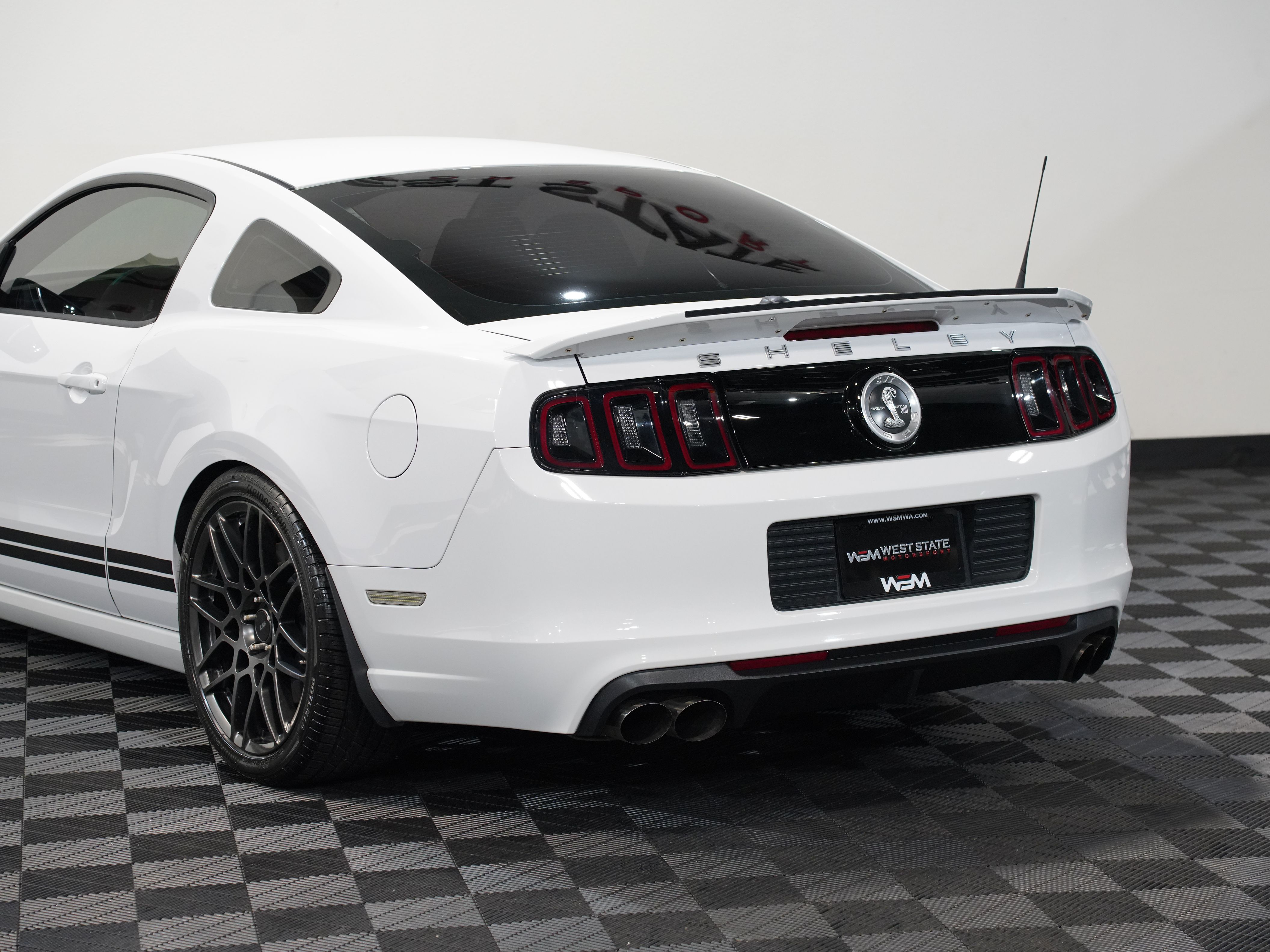 2014 FORD MUSTANG Image 18