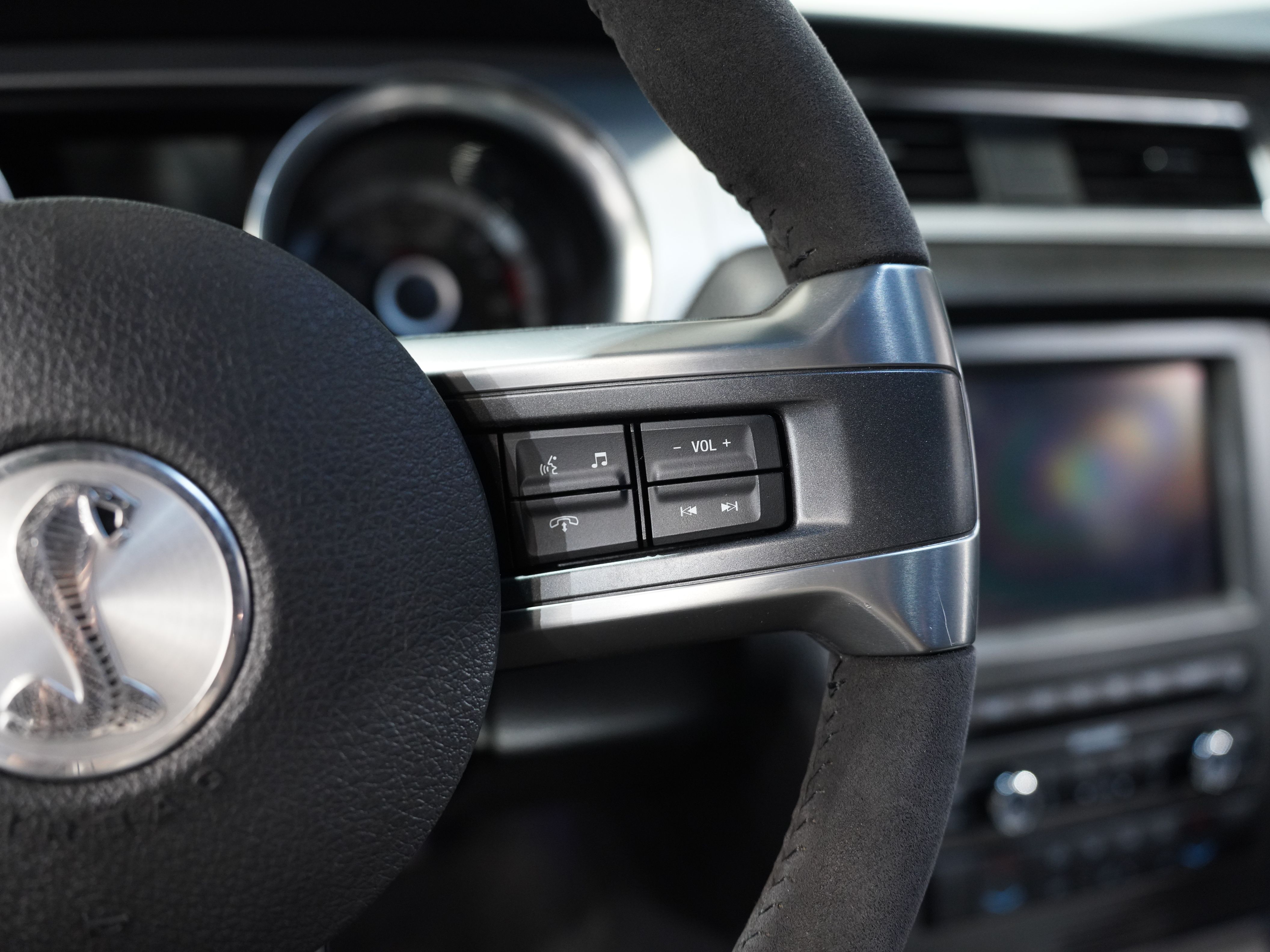 2014 FORD MUSTANG Image 39