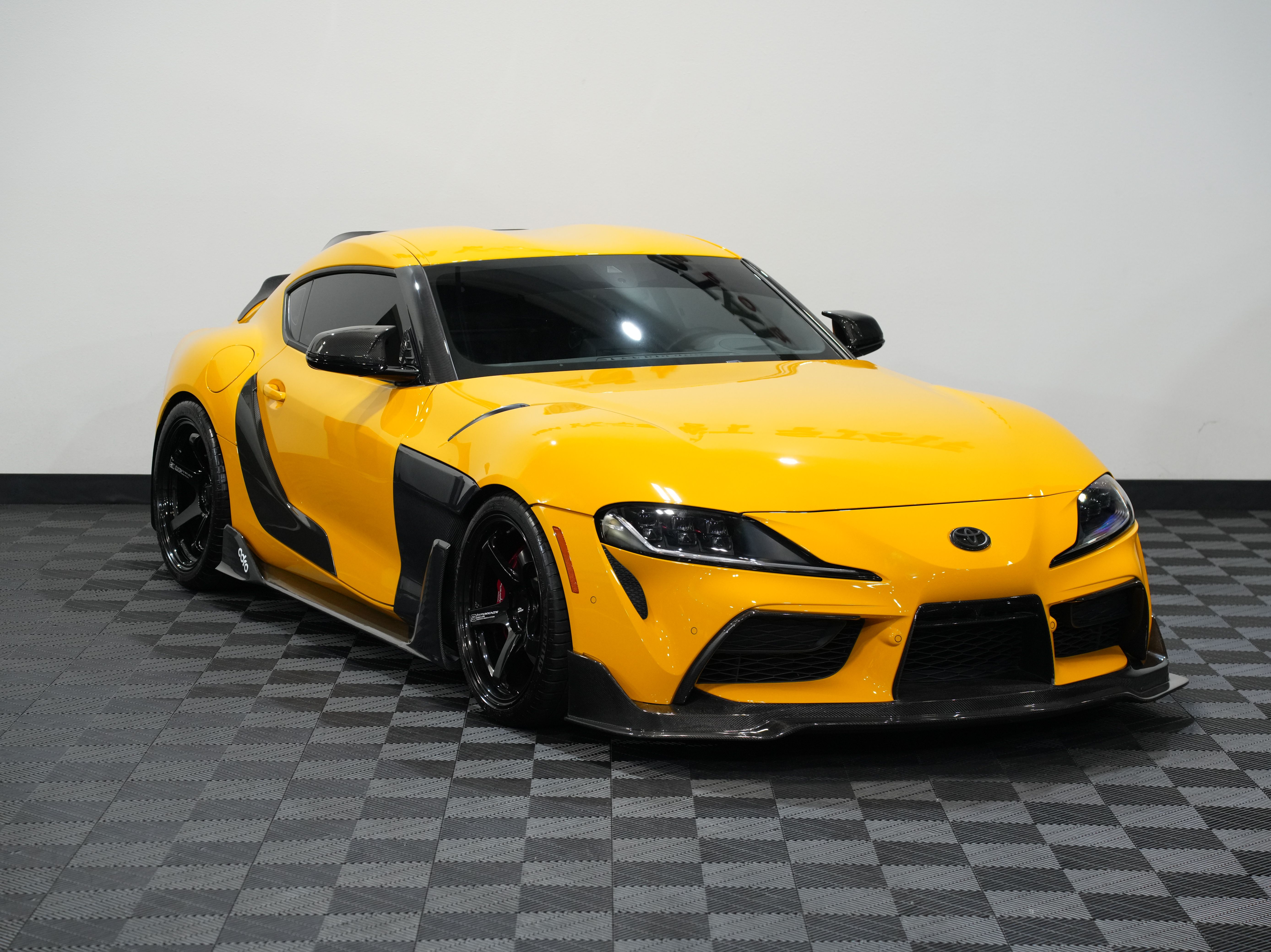 YELLOW, 2023 TOYOTA GR SUPRA Image 5