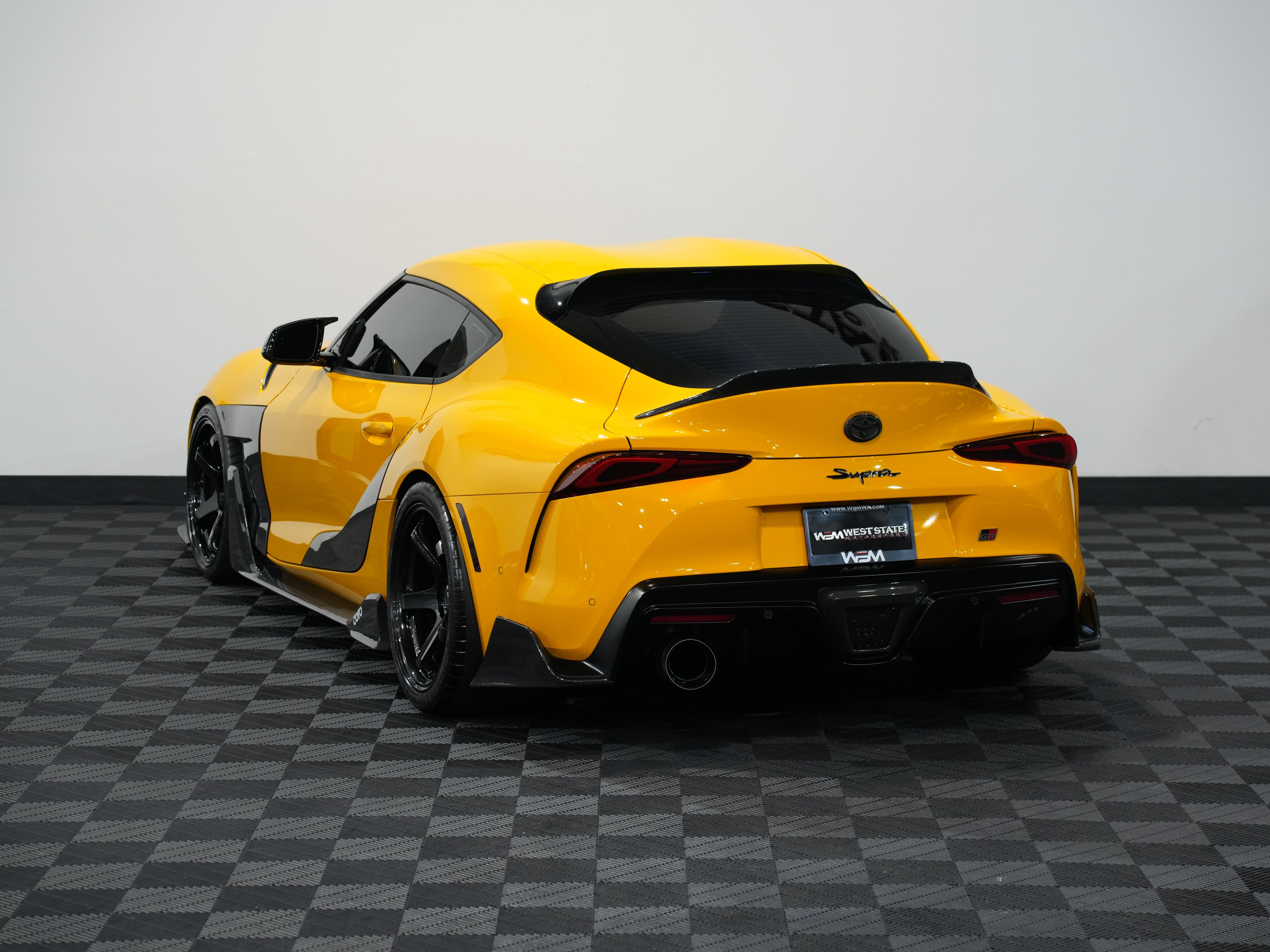 YELLOW, 2023 TOYOTA GR SUPRA Image 8