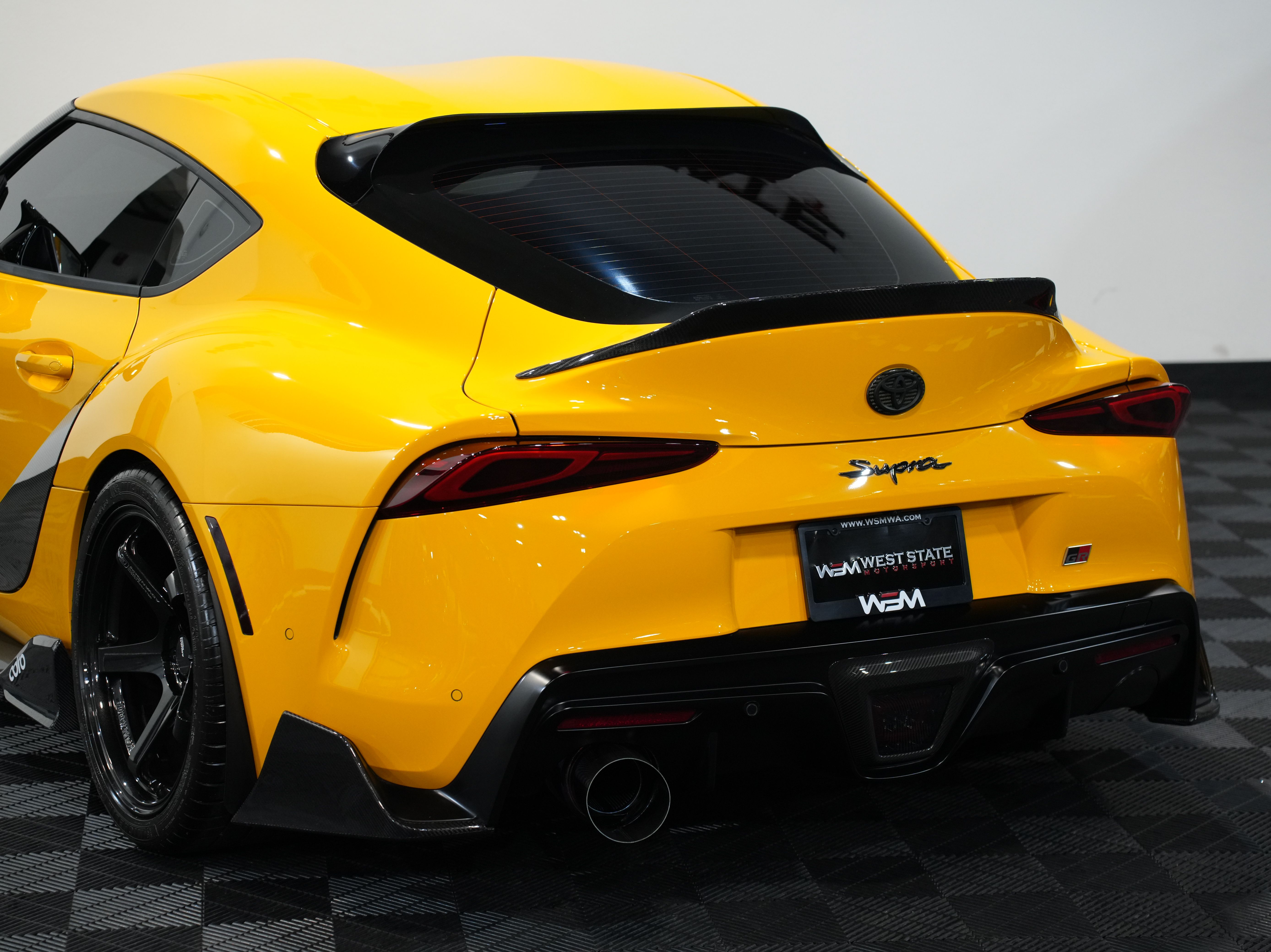 YELLOW, 2023 TOYOTA GR SUPRA Image 21