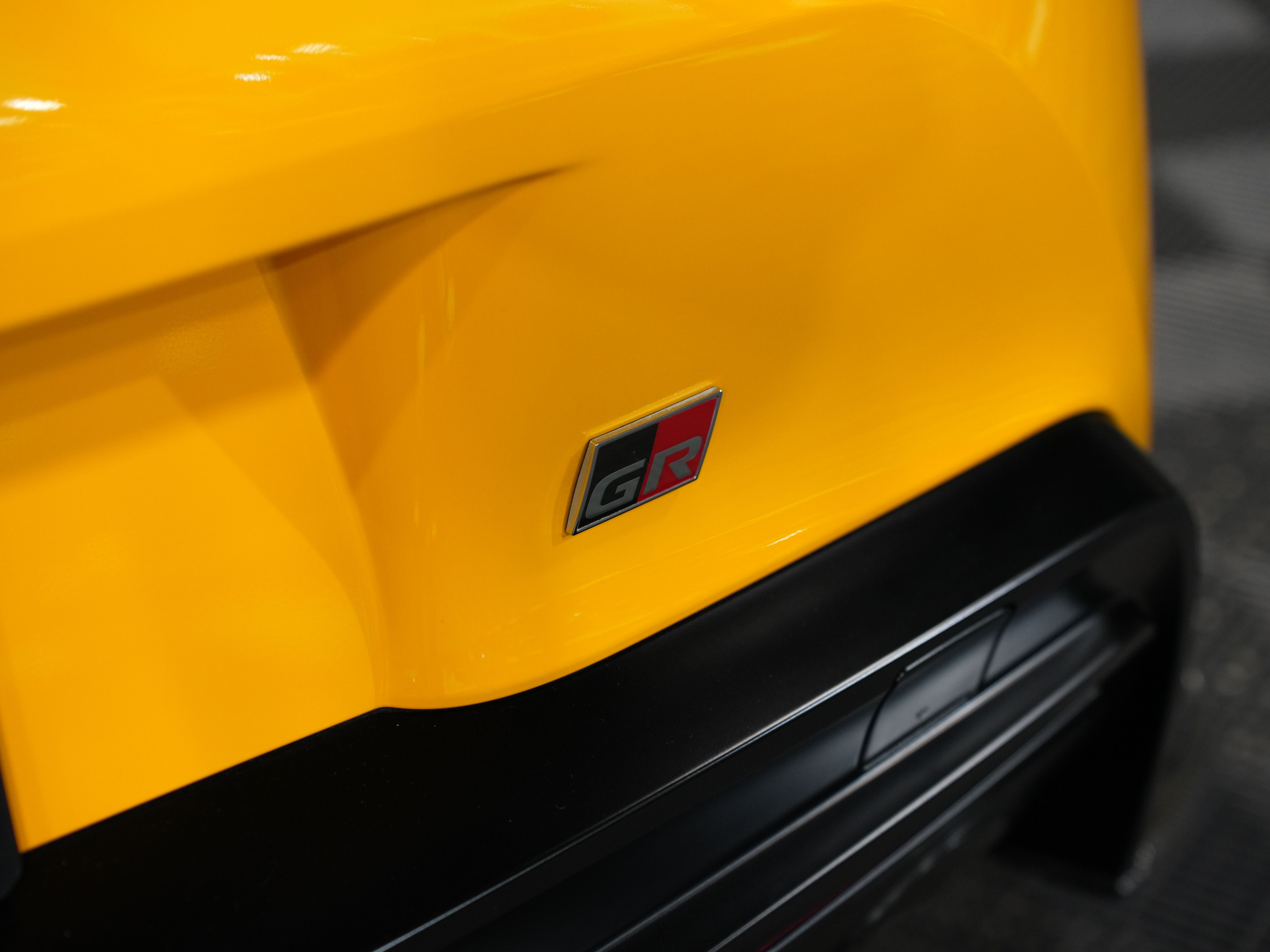 YELLOW, 2023 TOYOTA GR SUPRA Image 25
