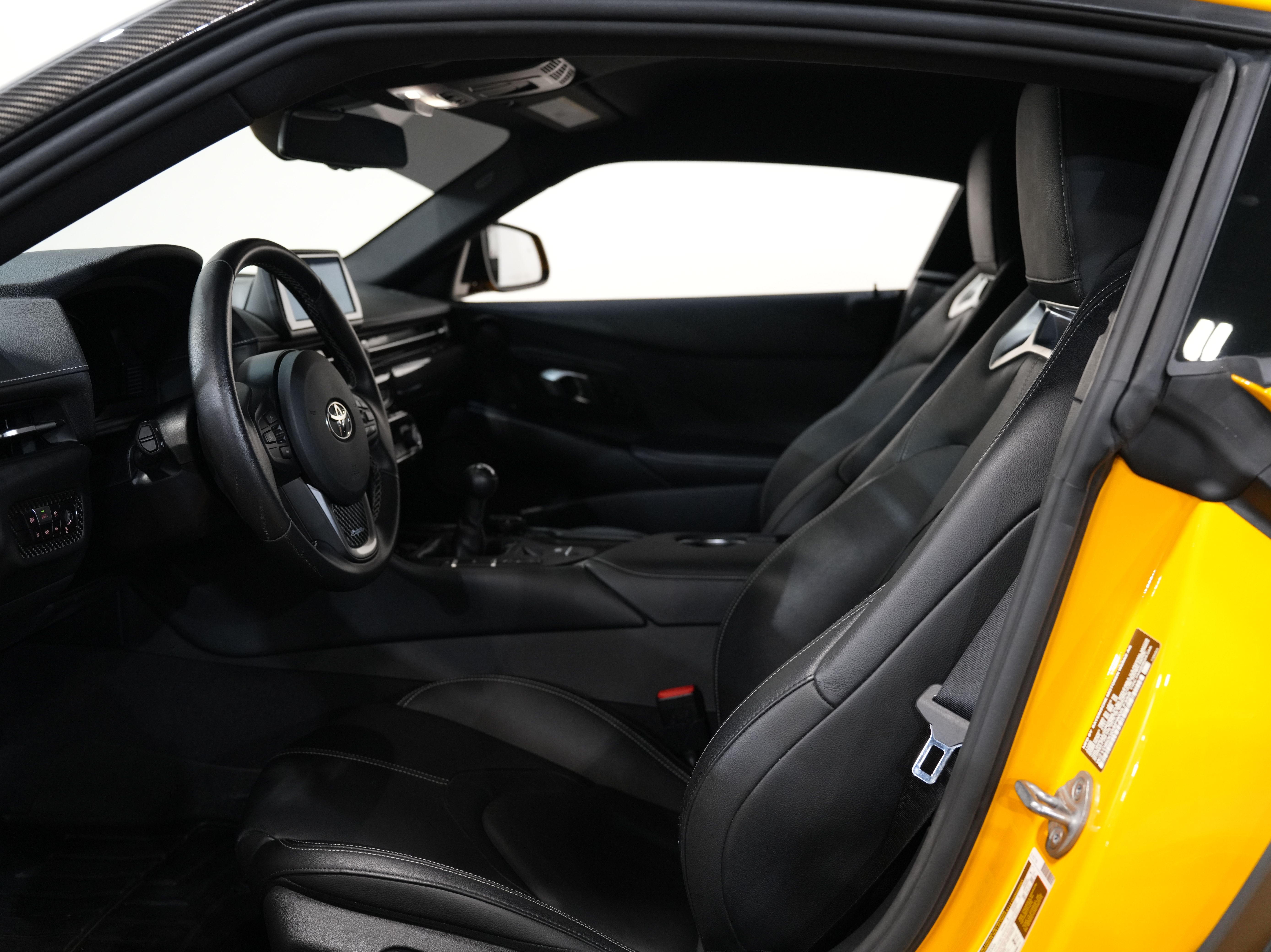 YELLOW, 2023 TOYOTA GR SUPRA Image 32