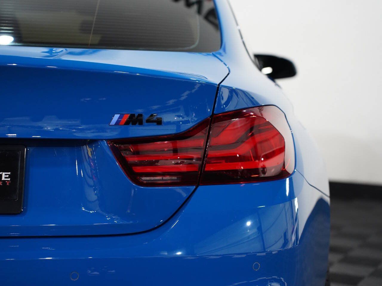LAGUNA SECA BLUE, 2020 BMW M4 Image 18