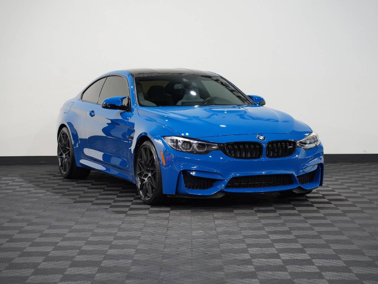 LAGUNA SECA BLUE, 2020 BMW M4 Image 5