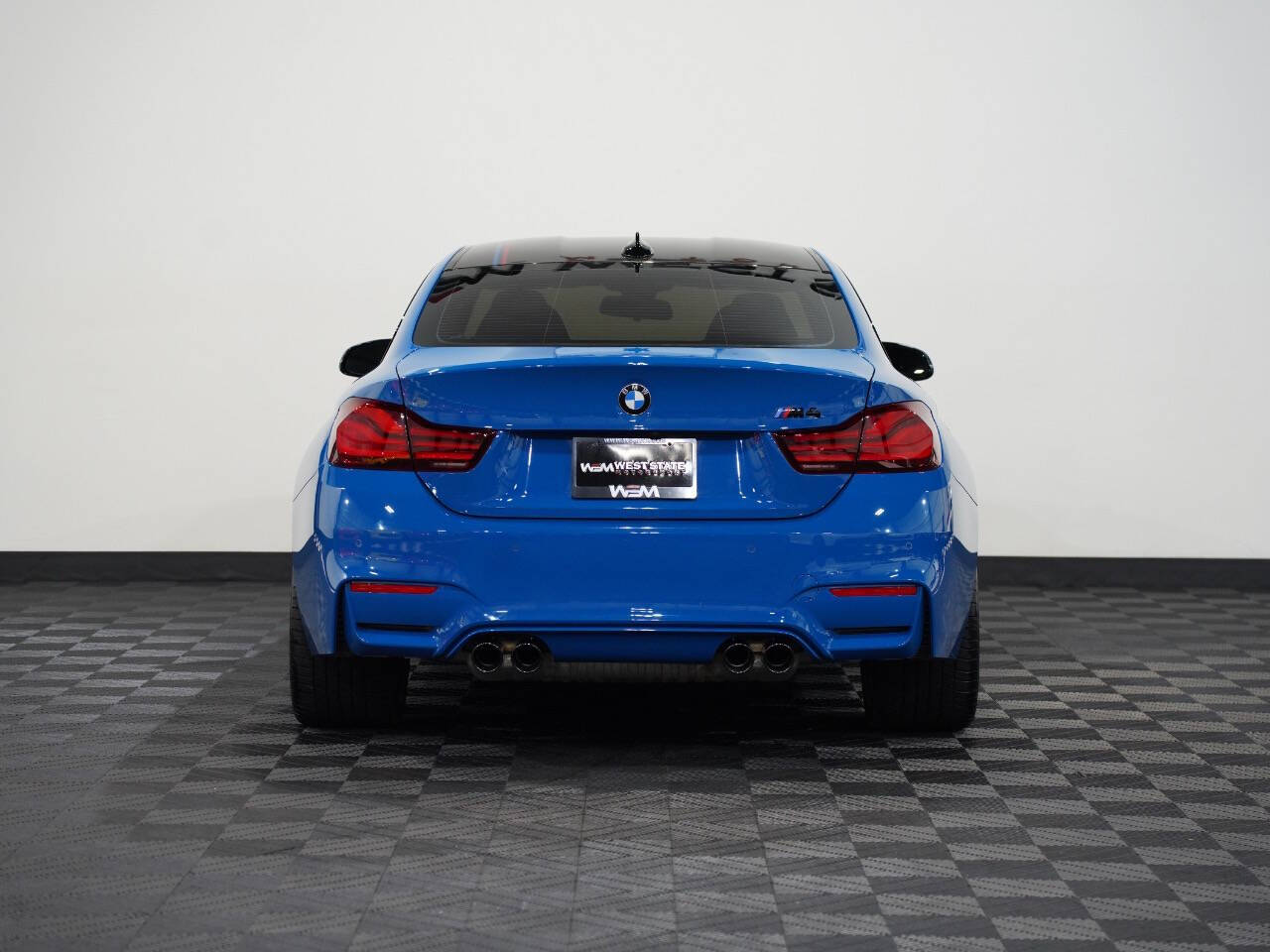 LAGUNA SECA BLUE, 2020 BMW M4 Image 7