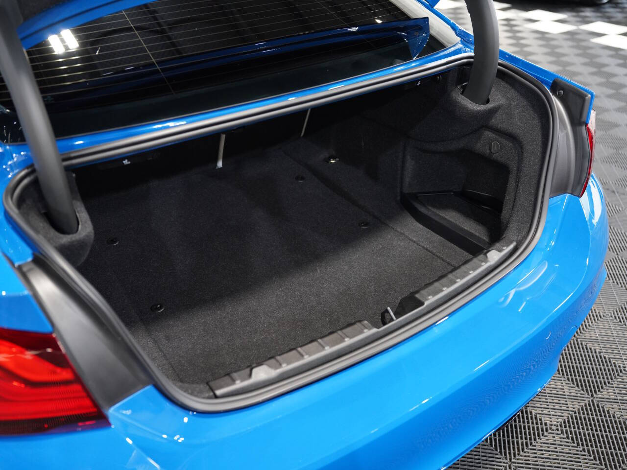 LAGUNA SECA BLUE, 2020 BMW M4 Image 47