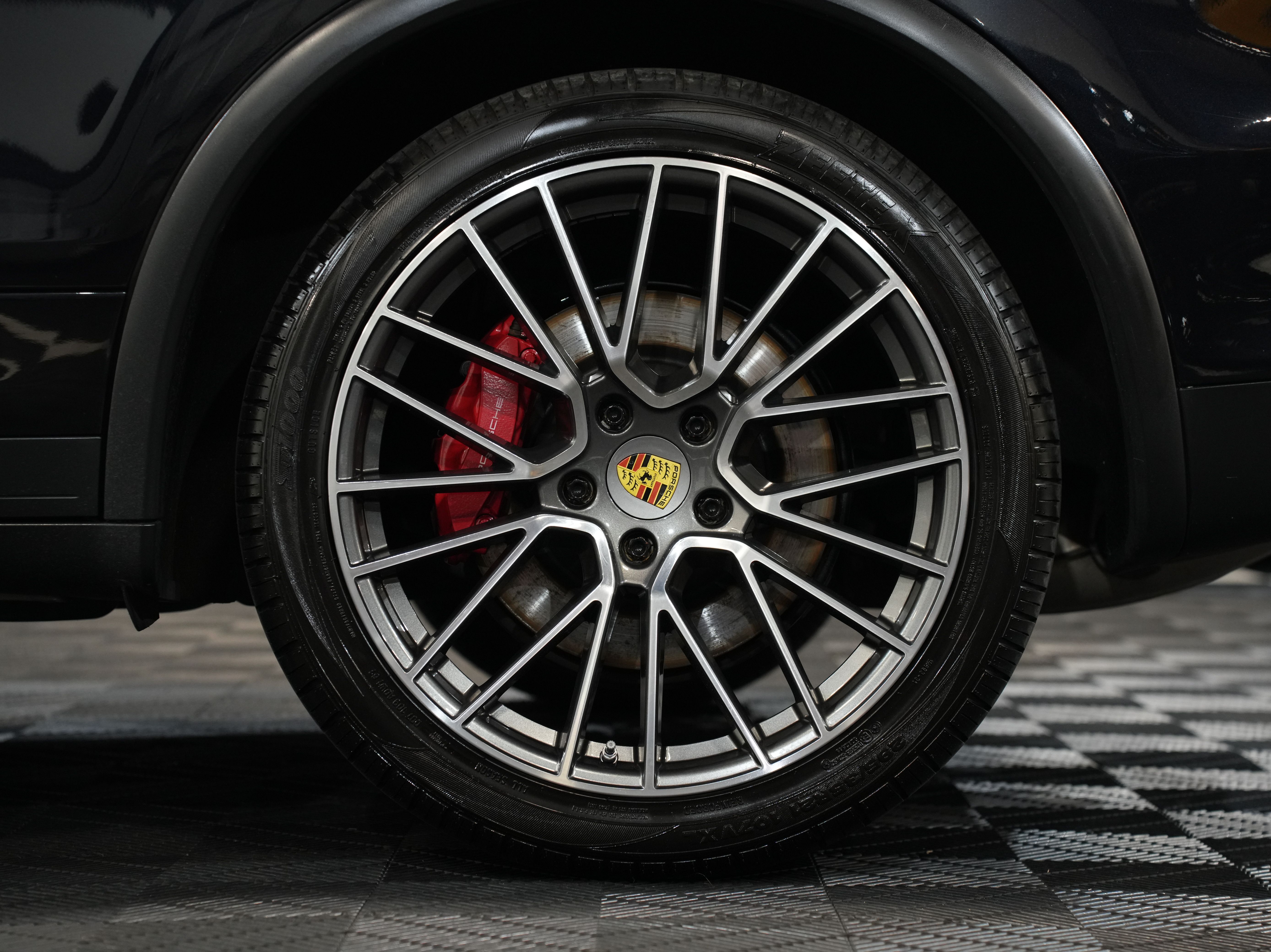 BLACK, 2011 PORSCHE CAYENNE Image 54