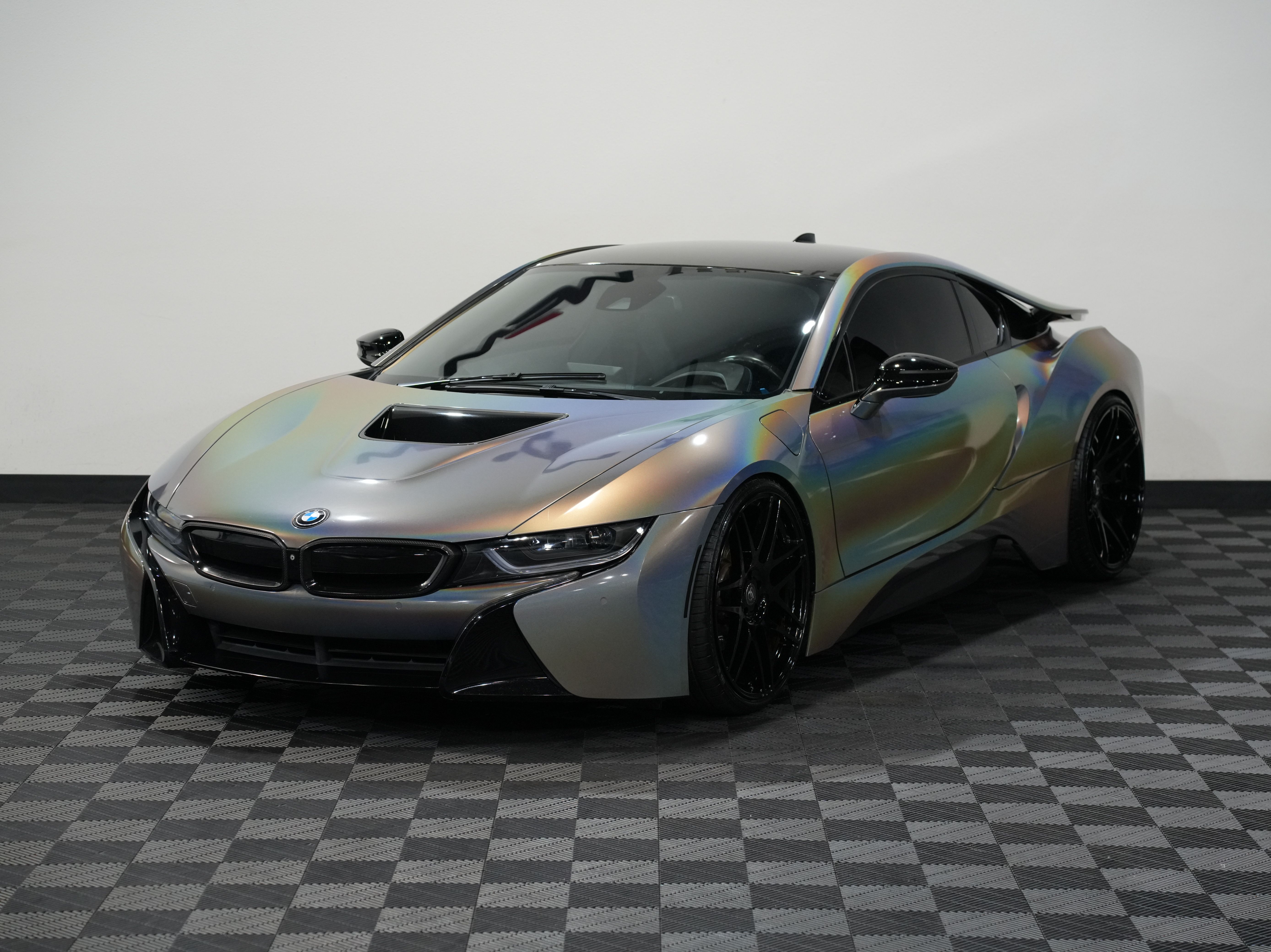 BLUE, 2015 BMW I8 Image 3