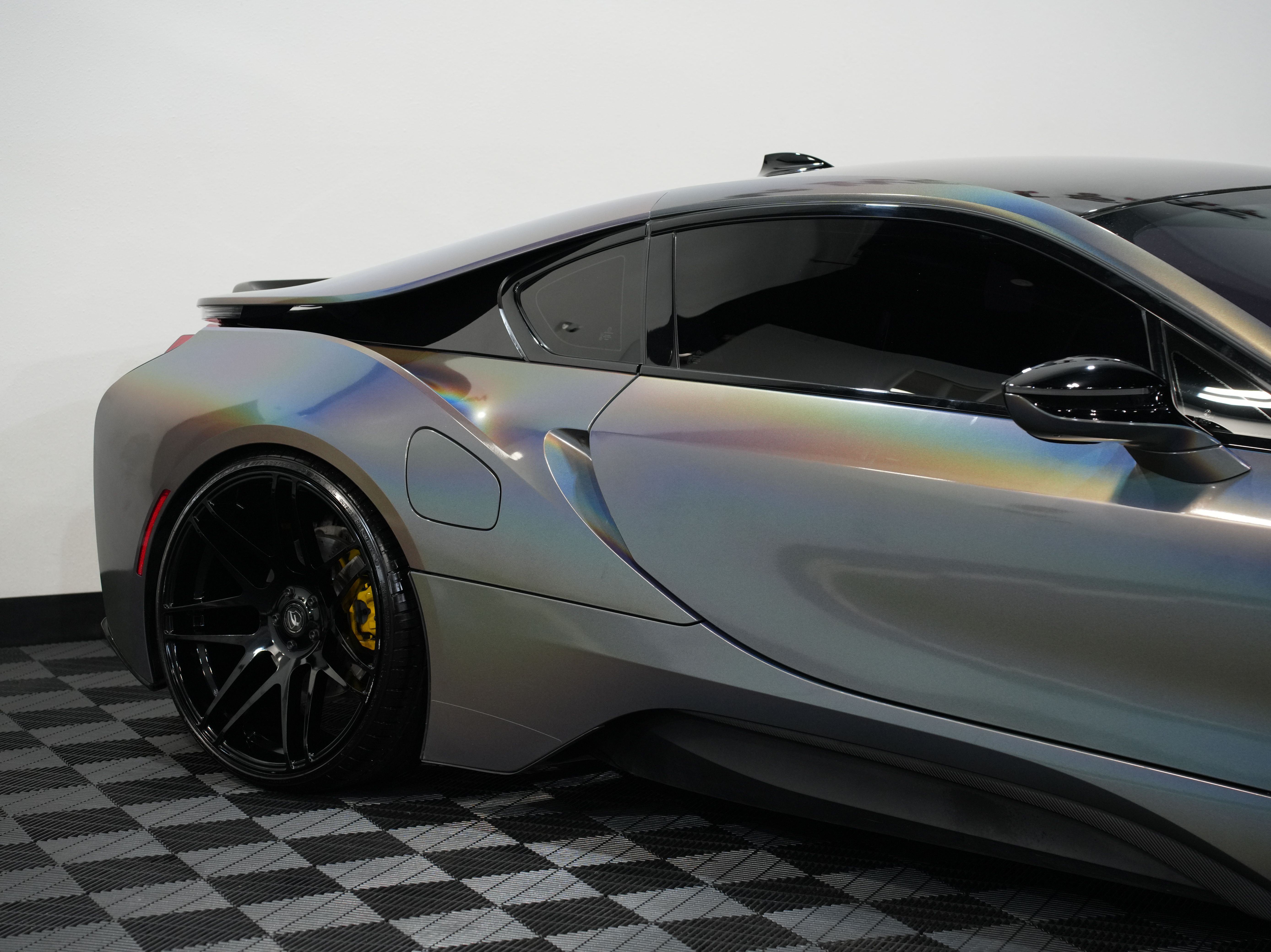 BLUE, 2015 BMW I8 Image 14