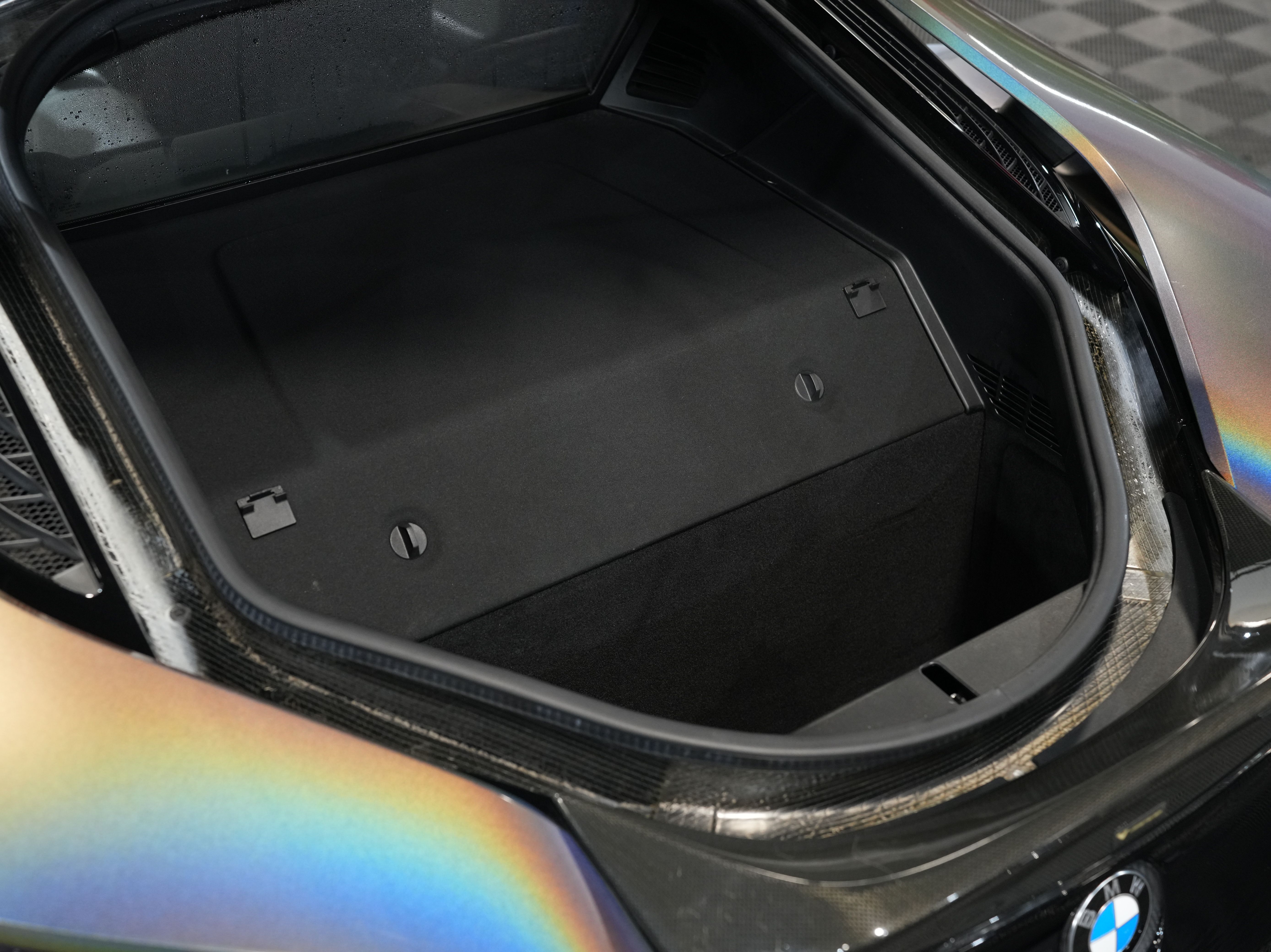 BLUE, 2015 BMW I8 Image 43