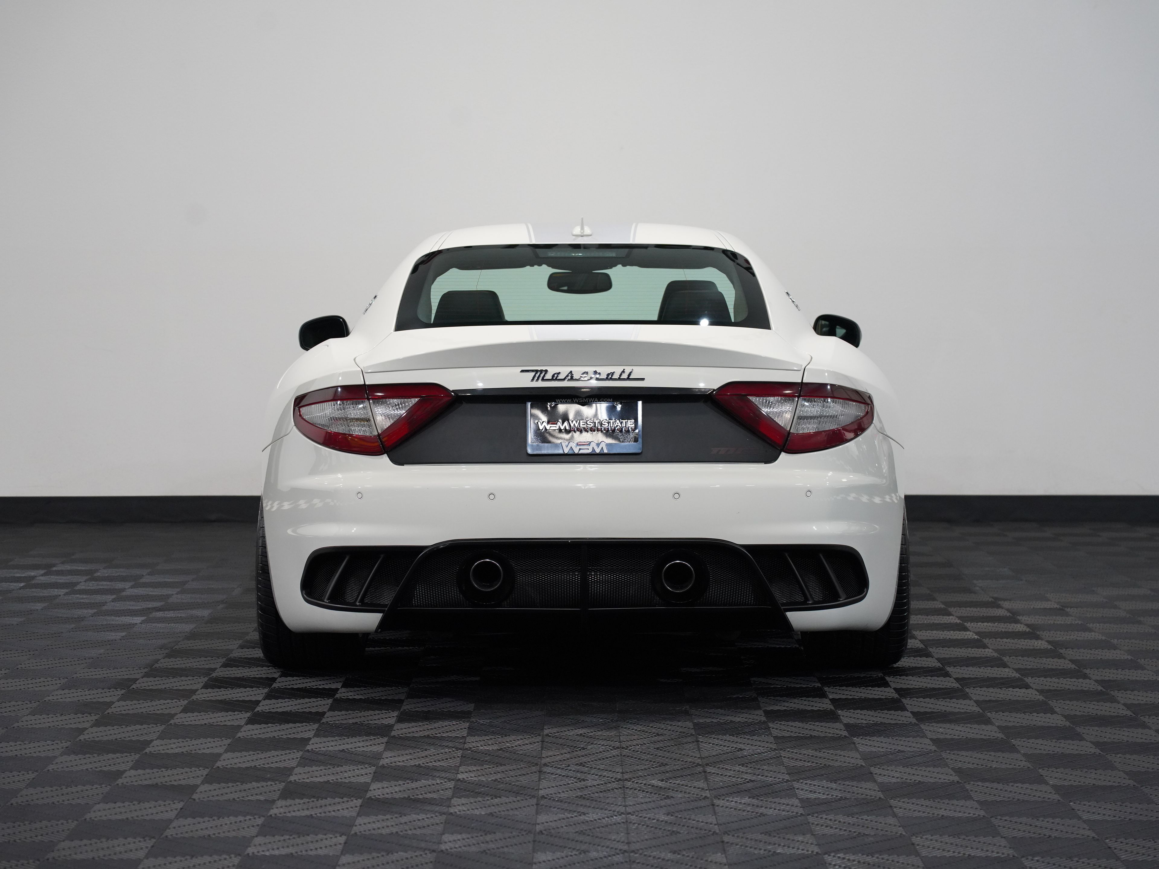 BIANCO ELDORADO, 2012 MASERATI GRANTURISMO Image 7