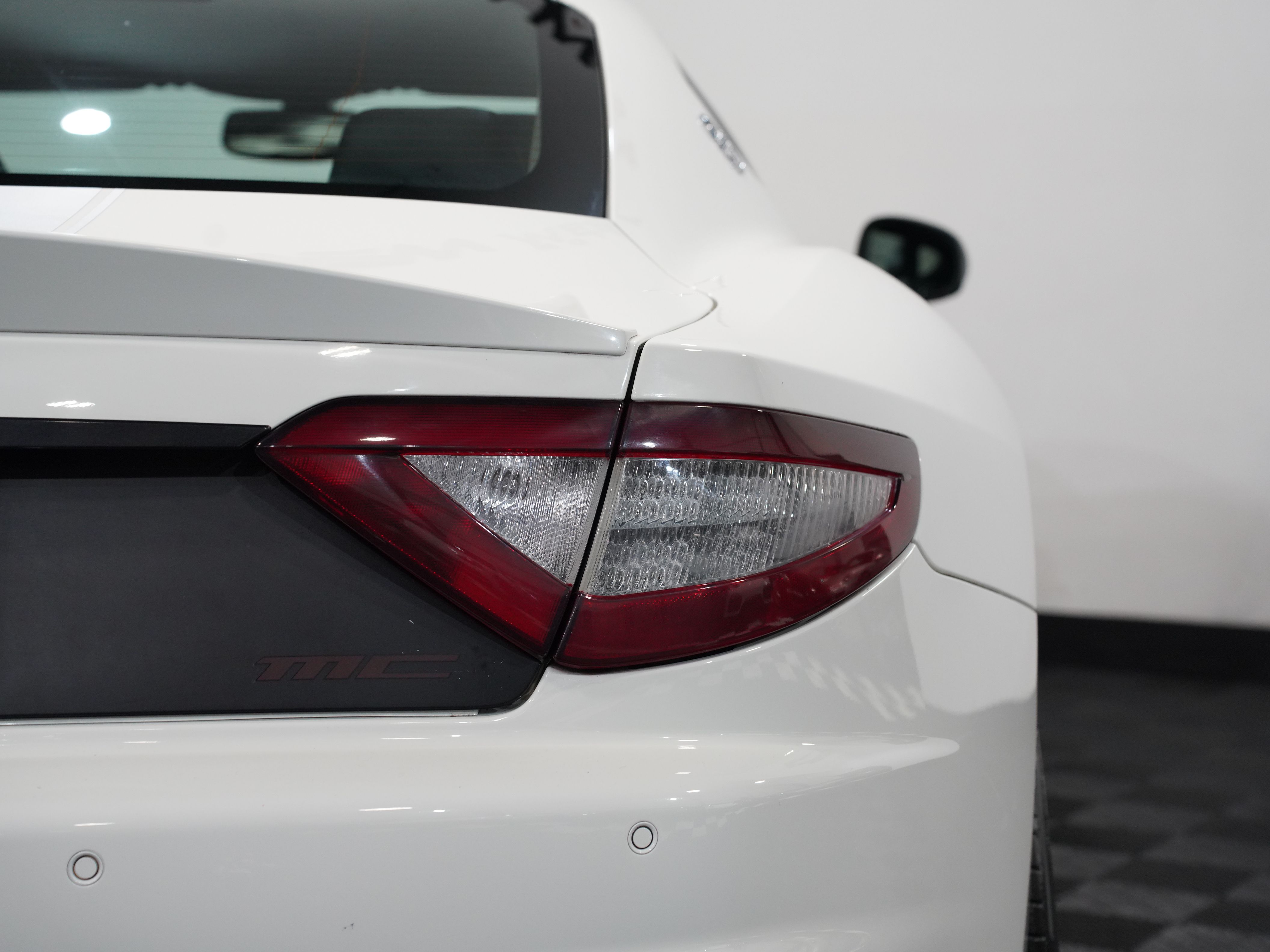 BIANCO ELDORADO, 2012 MASERATI GRANTURISMO Image 18