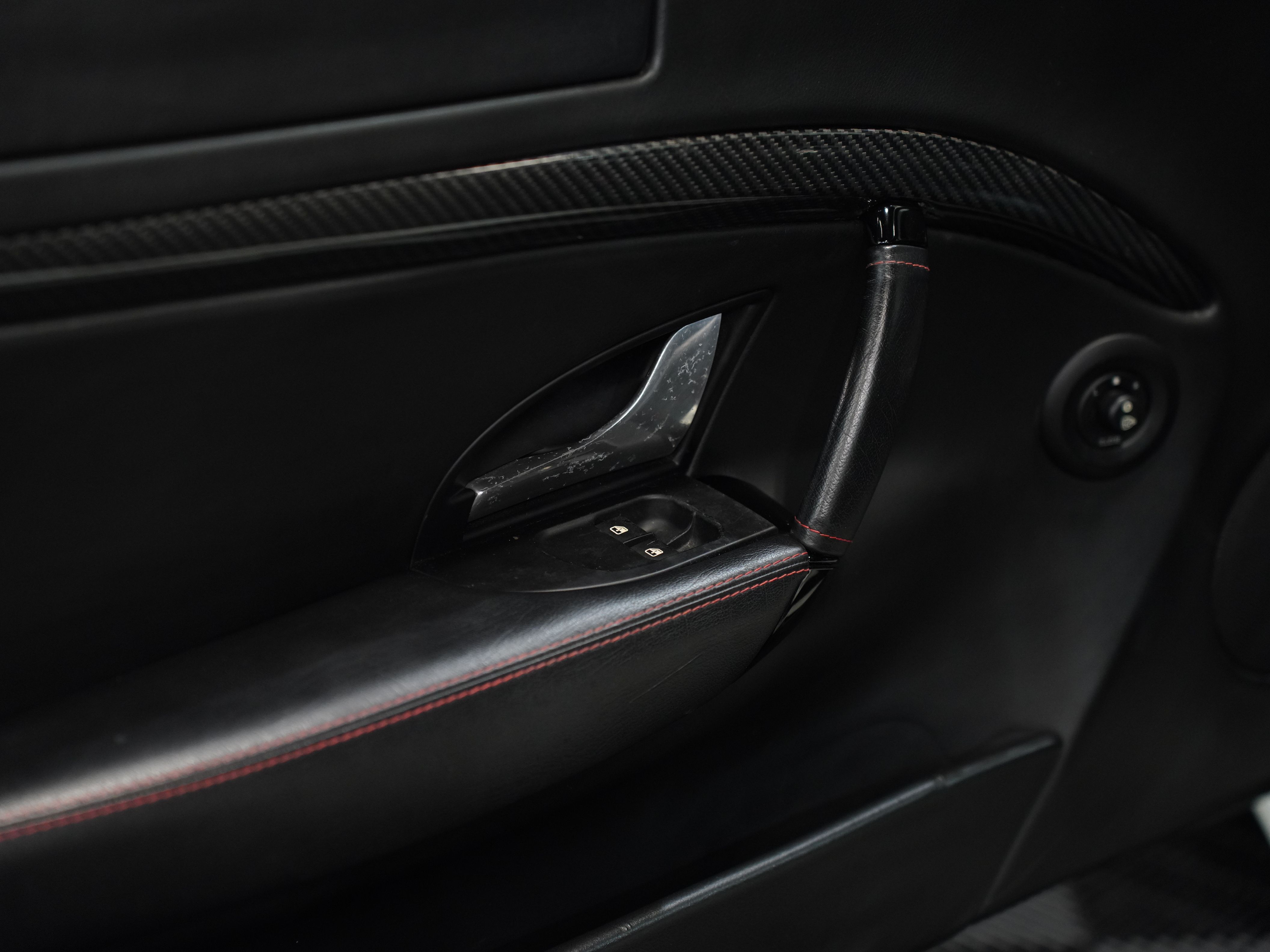 BIANCO ELDORADO, 2012 MASERATI GRANTURISMO Image 23