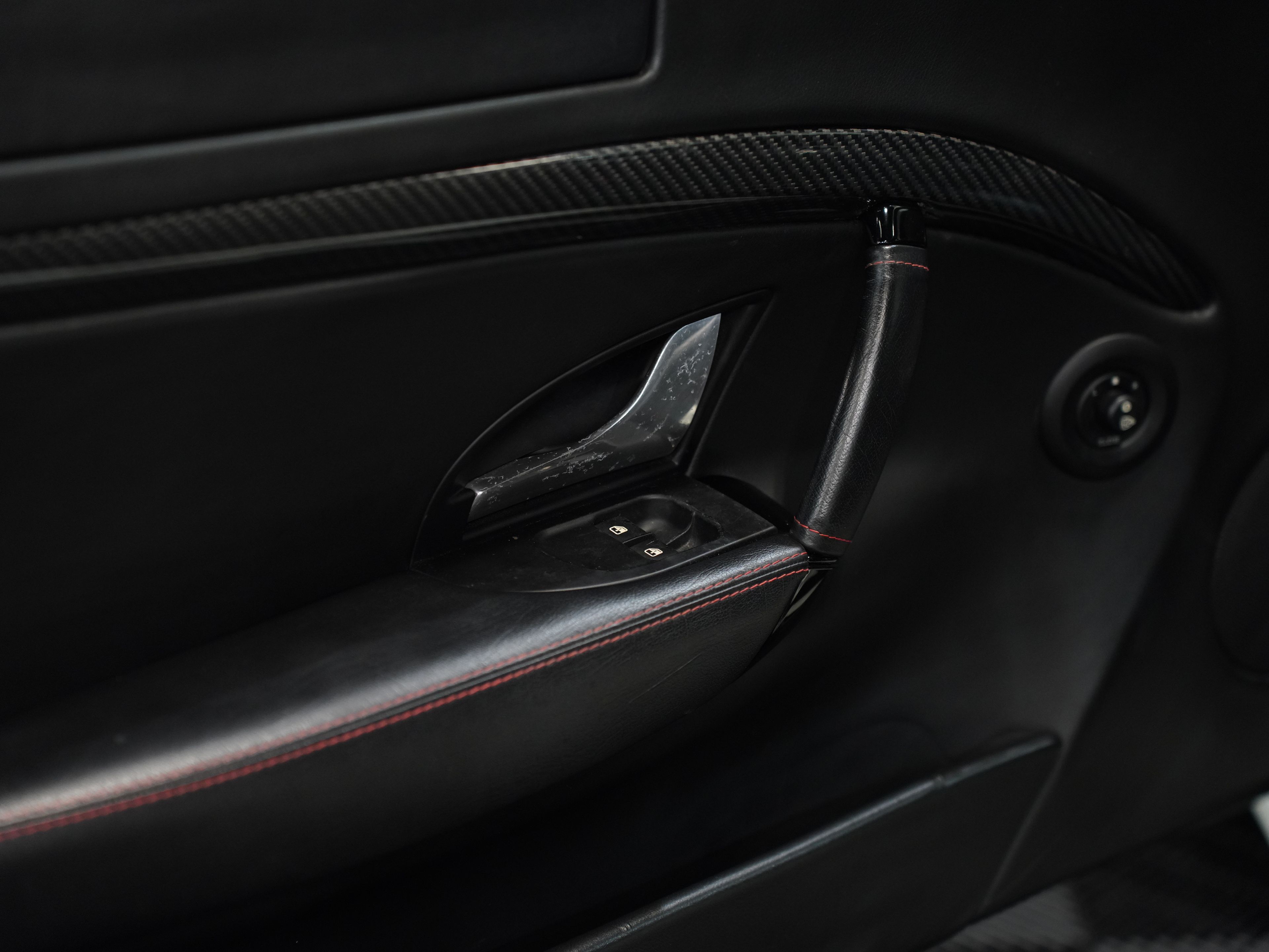BIANCO ELDORADO, 2012 MASERATI GRANTURISMO Image 23