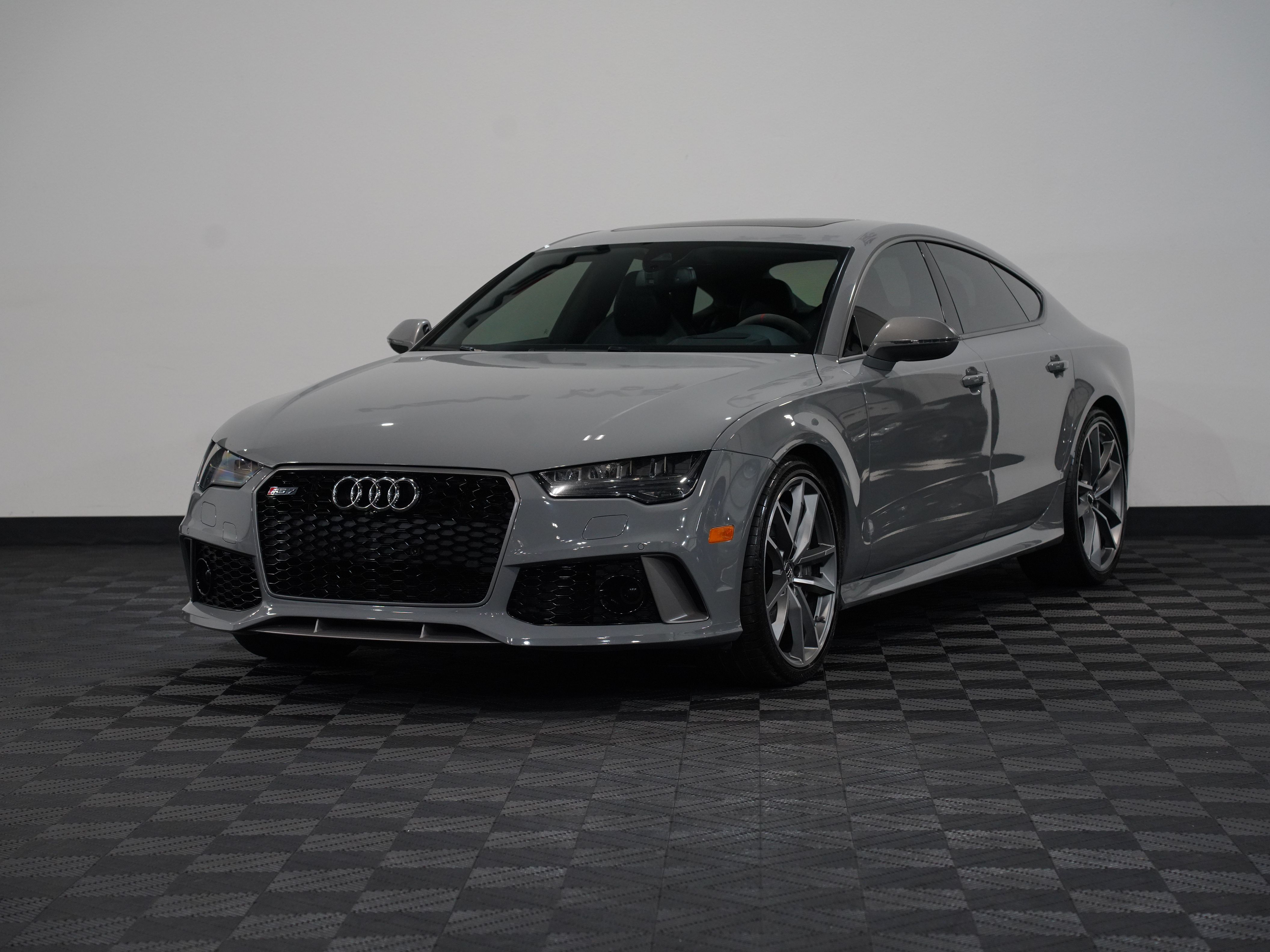 GRAY, 2017 AUDI RS 7 Image 3