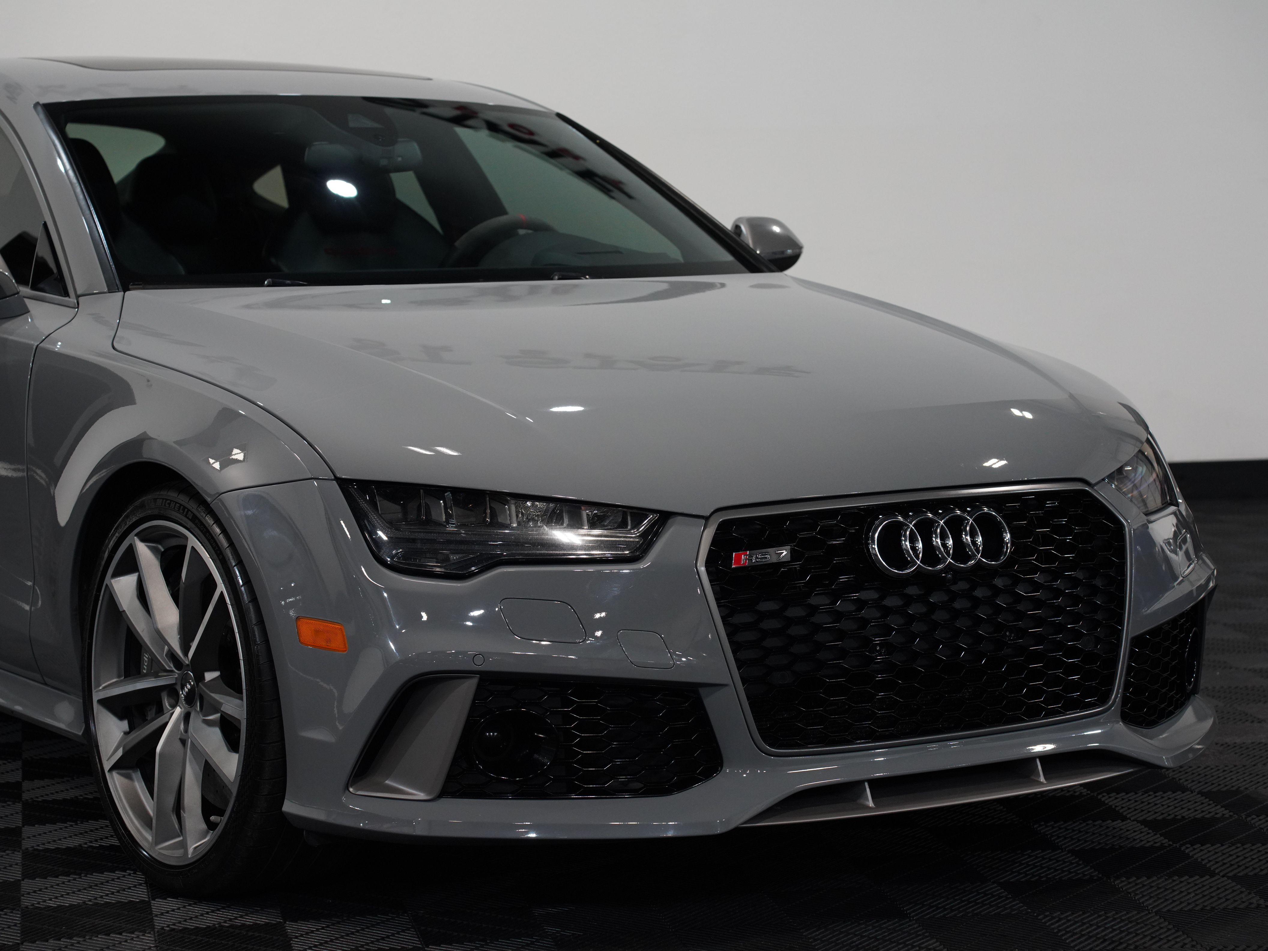 GRAY, 2017 AUDI RS 7 Image 9