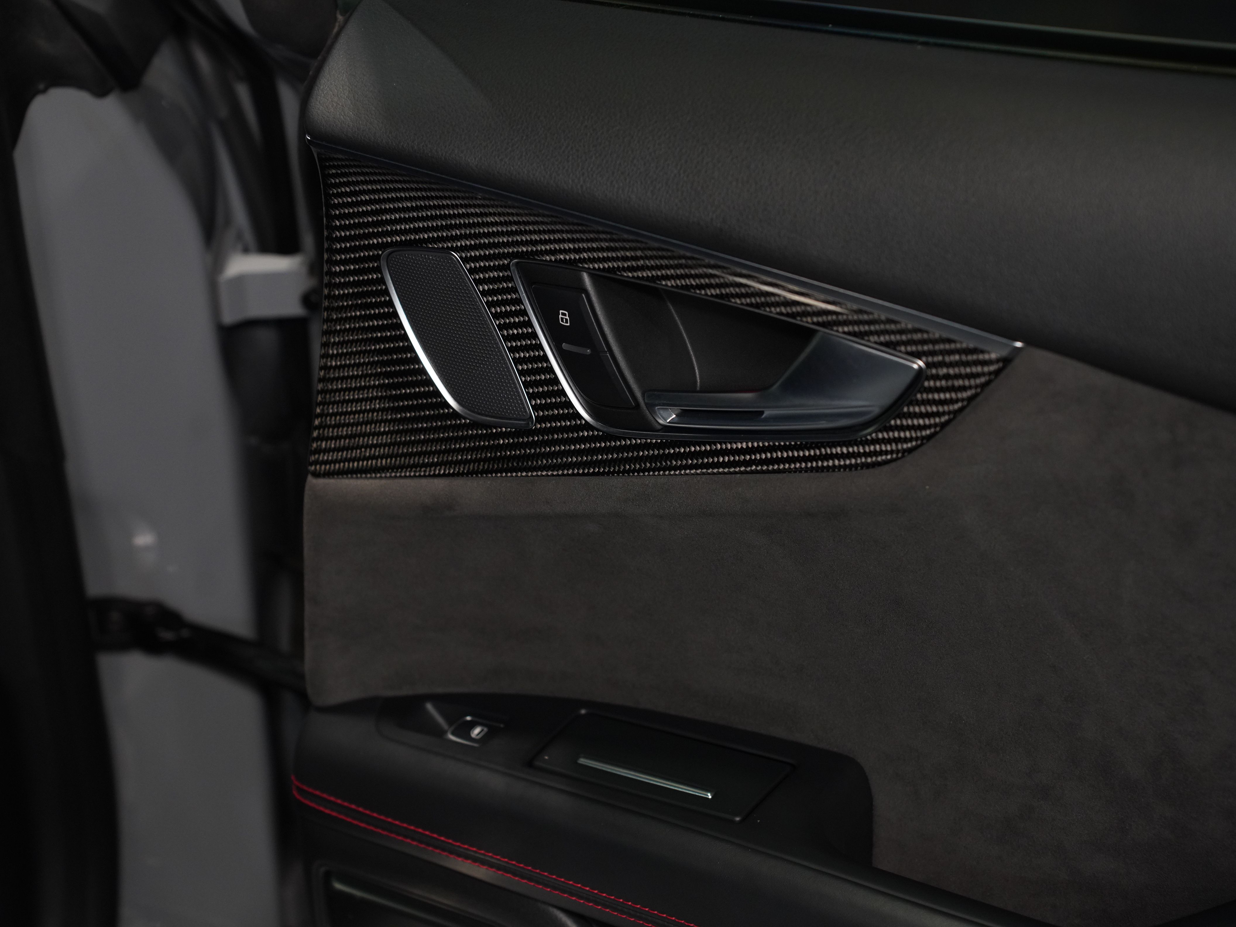 GRAY, 2017 AUDI RS 7 Image 24