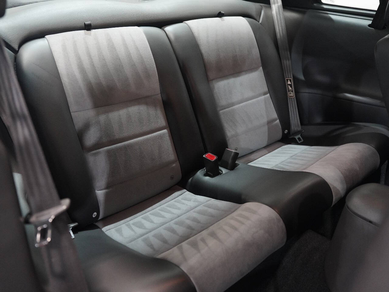 REDFIRE METALLIC, 2003 FORD MUSTANG Image 33