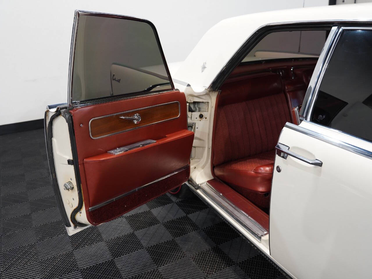 WHITE, 1962 LINCOLN CONTINENTAL Image 30