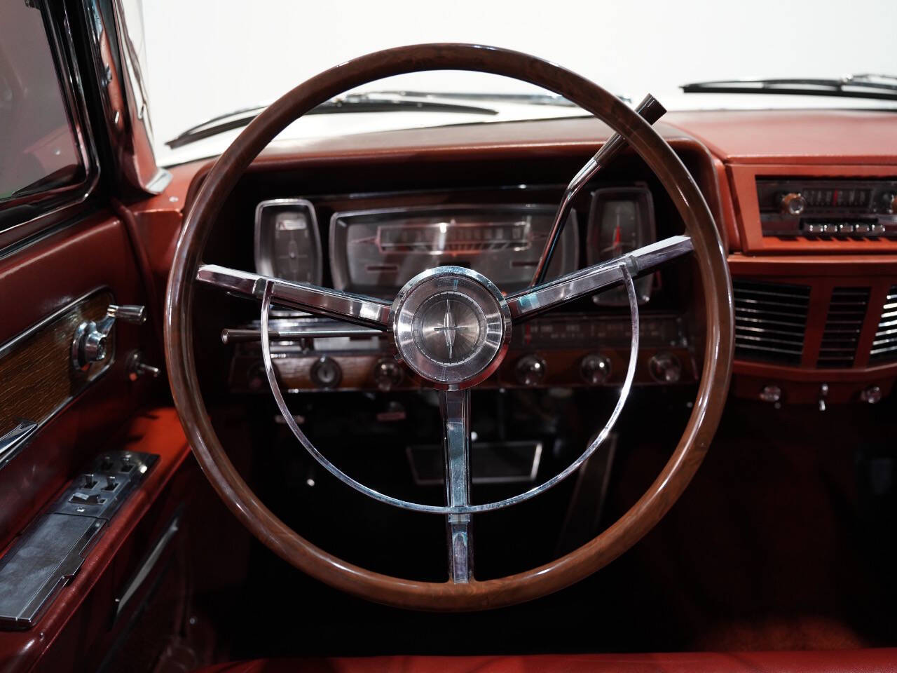 WHITE, 1962 LINCOLN CONTINENTAL Image 41