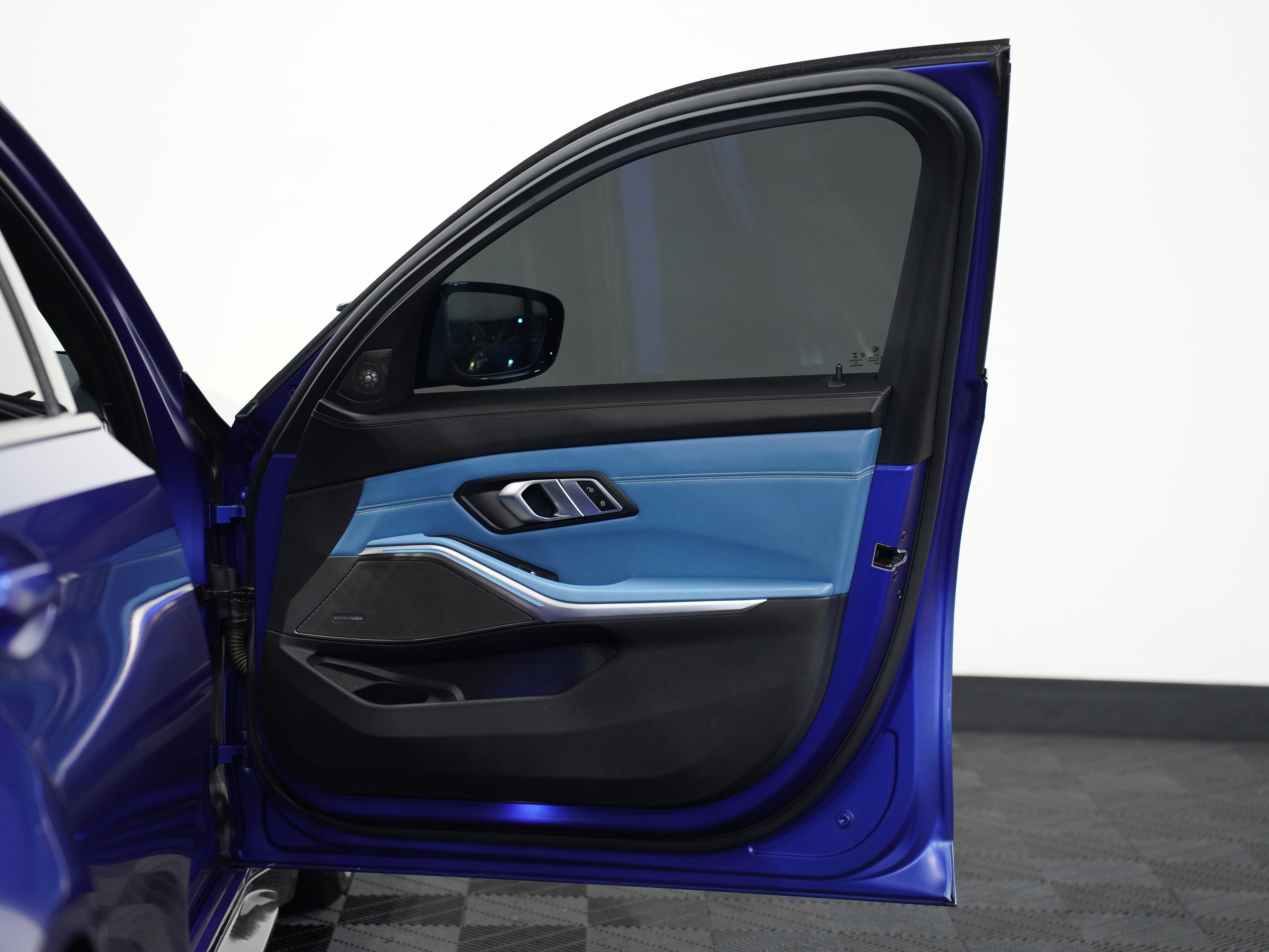 BLUE, 2021 BMW M3 Image 25