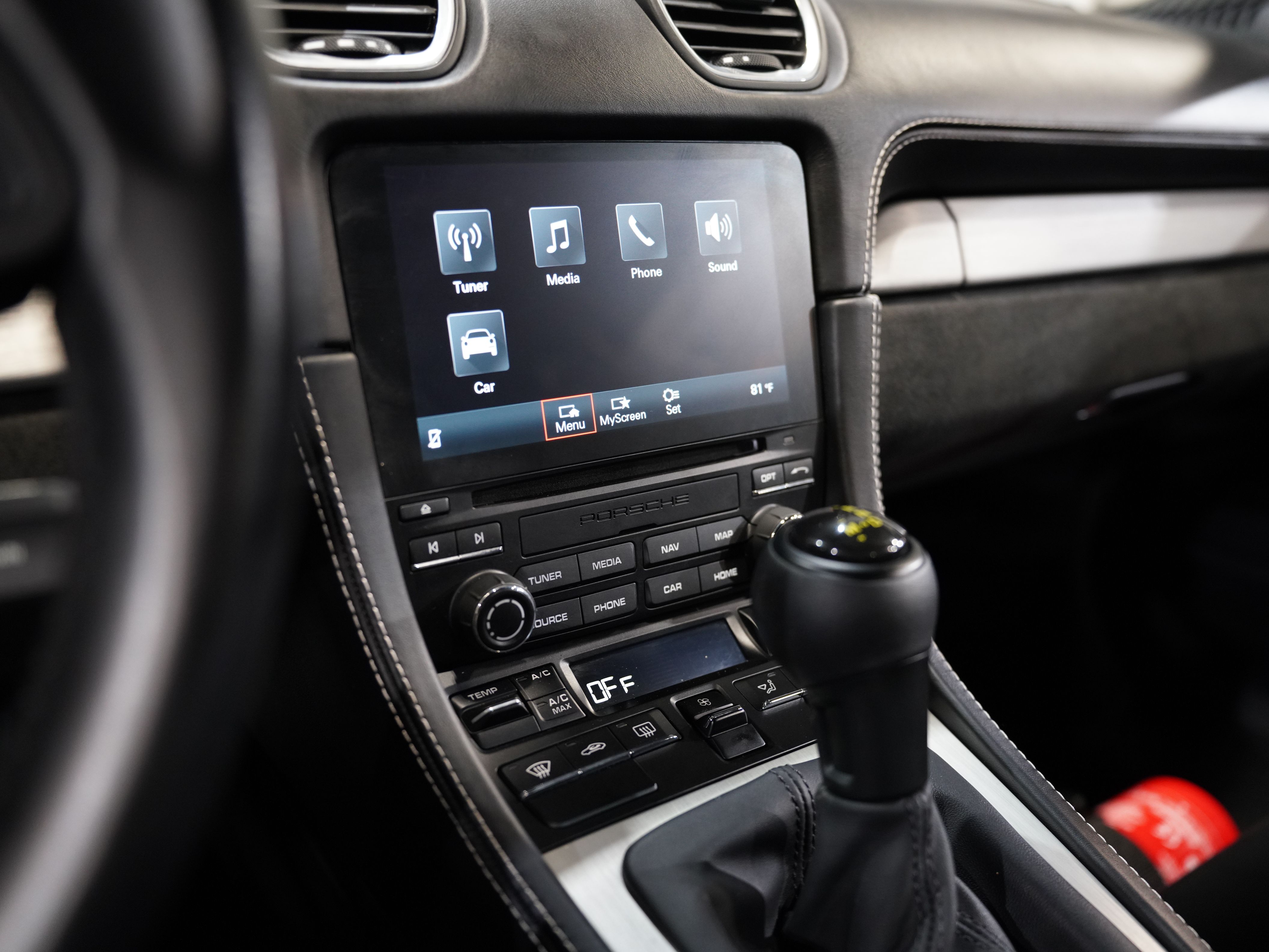 2021 PORSCHE 718 CAYMAN Image 39