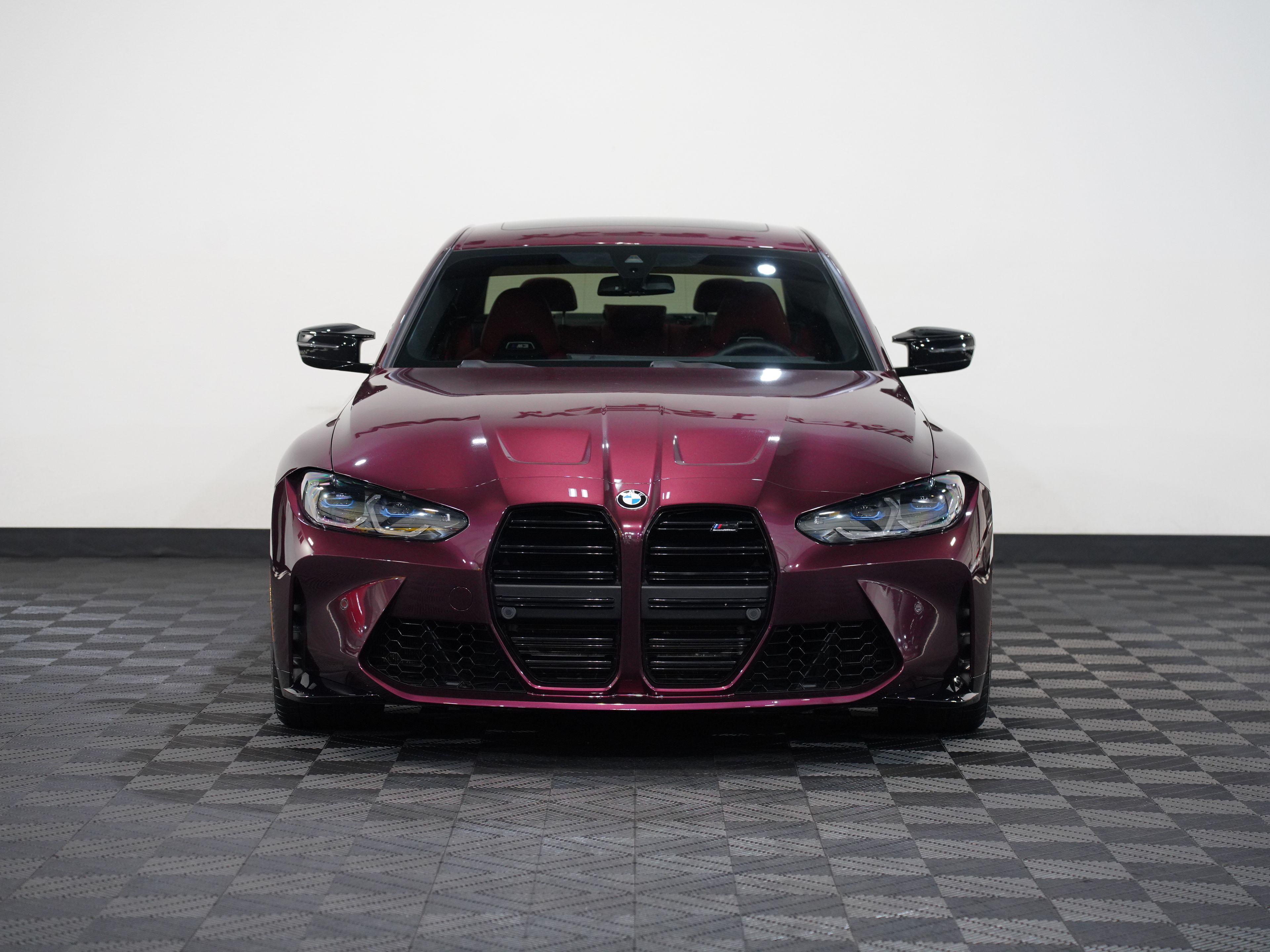 WILDBERRY METALLIC, 2024 BMW M3 Image 4