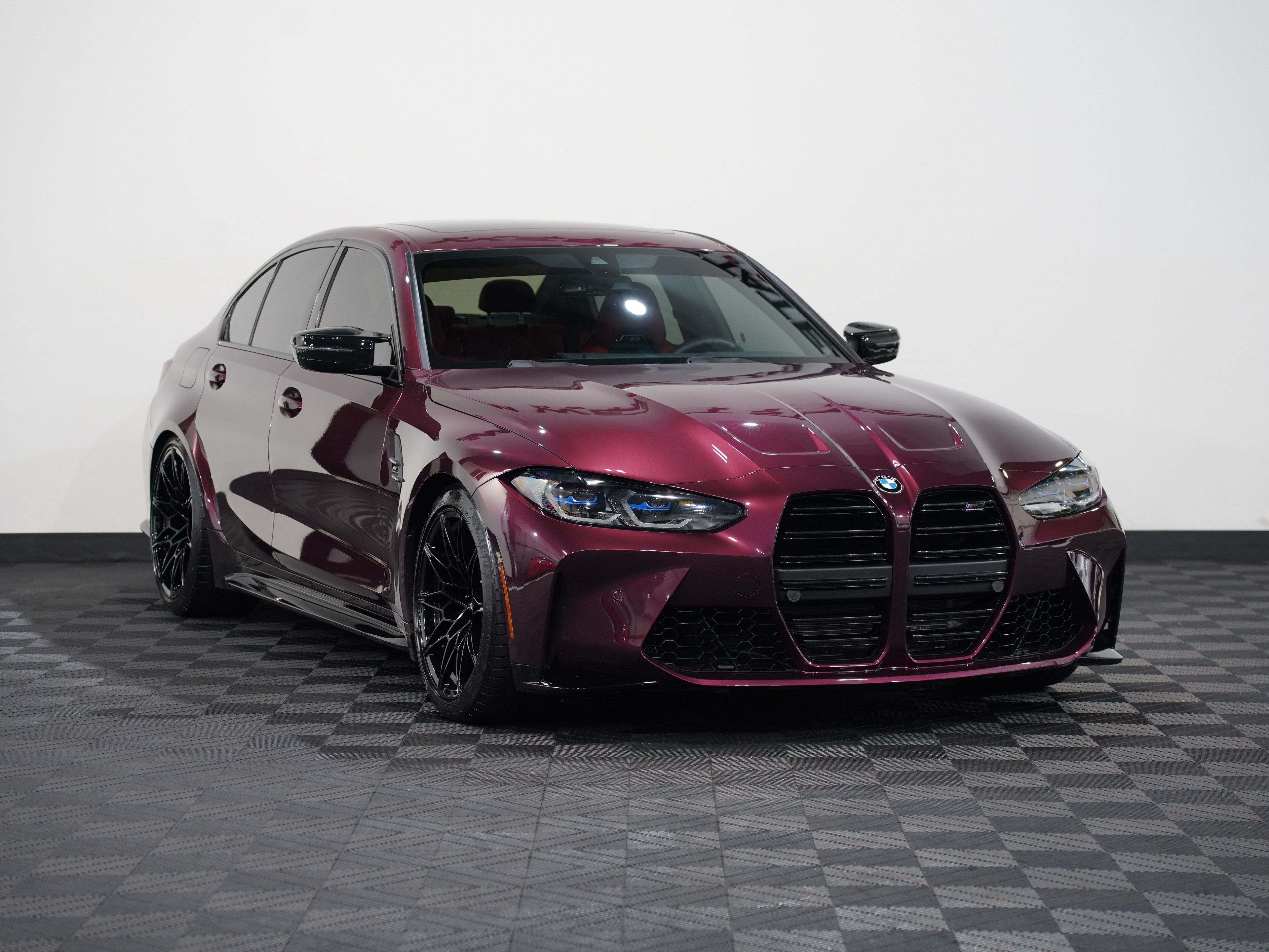 WILDBERRY METALLIC, 2024 BMW M3 Image 5