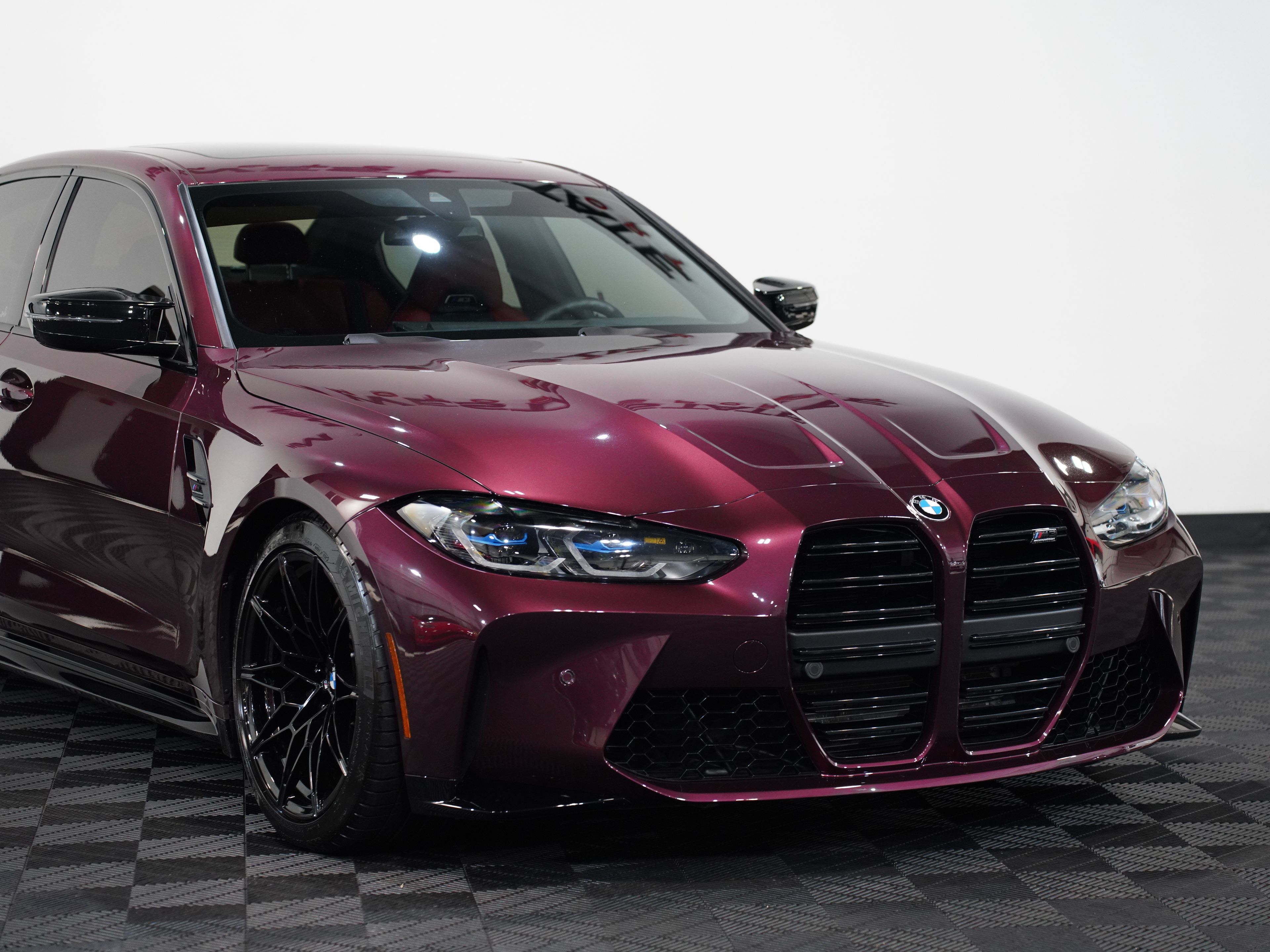 WILDBERRY METALLIC, 2024 BMW M3 Image 9