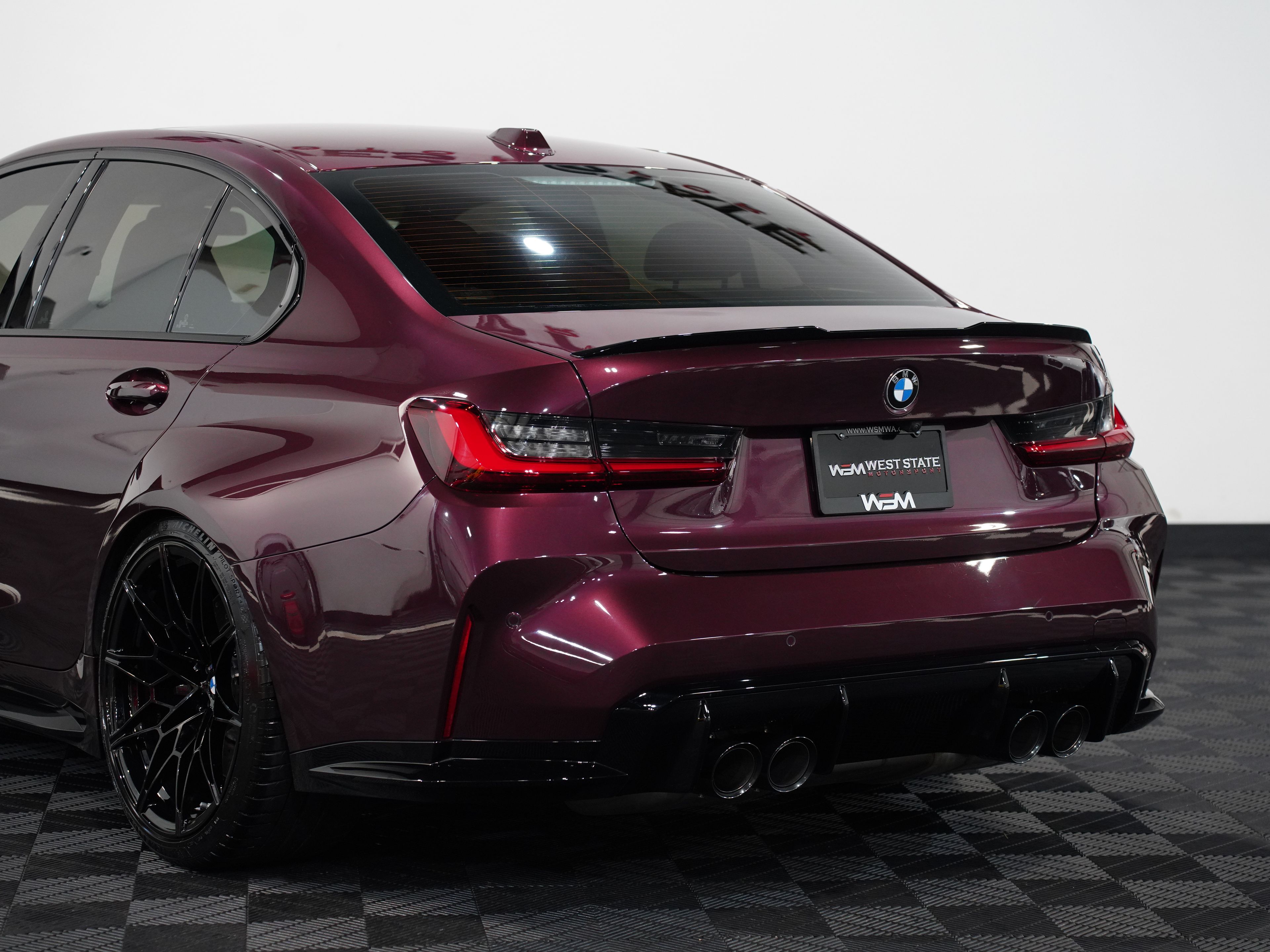 WILDBERRY METALLIC, 2024 BMW M3 Image 17