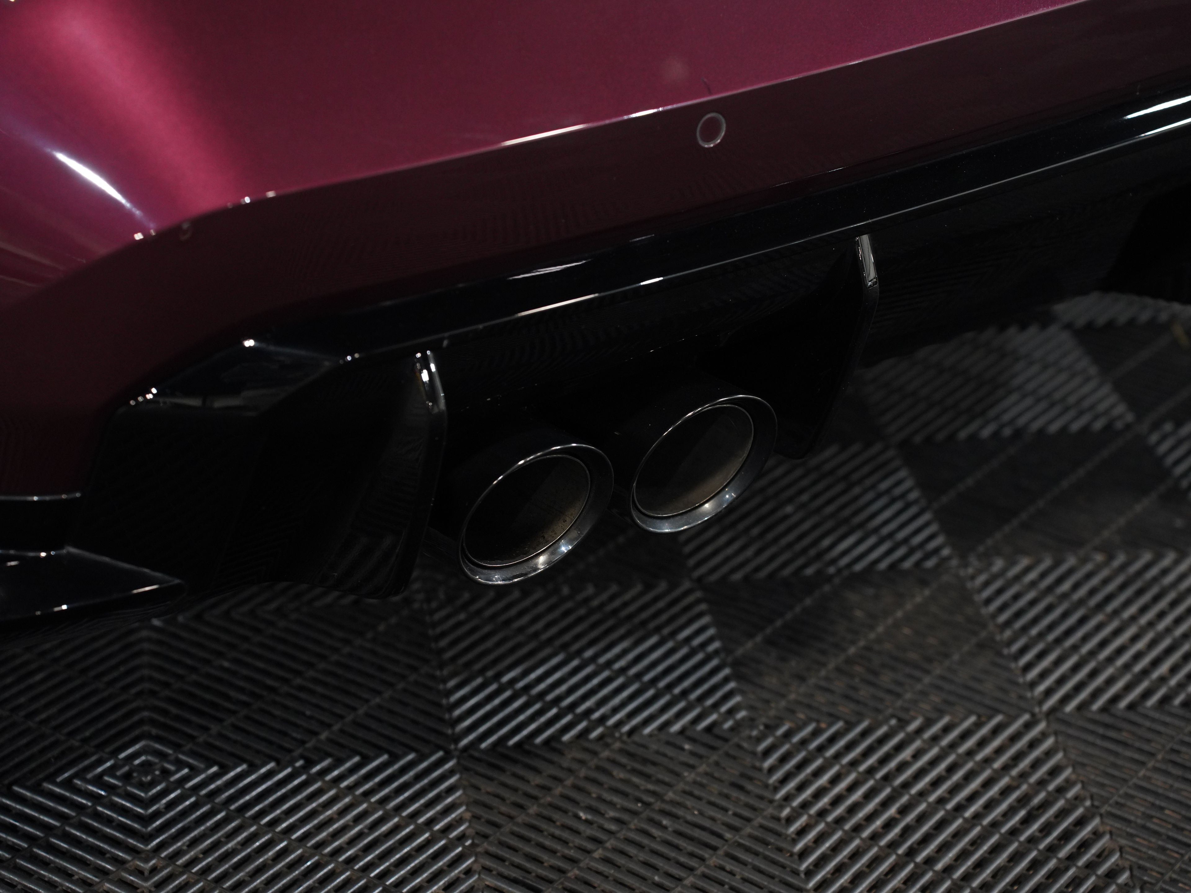WILDBERRY METALLIC, 2024 BMW M3 Image 19