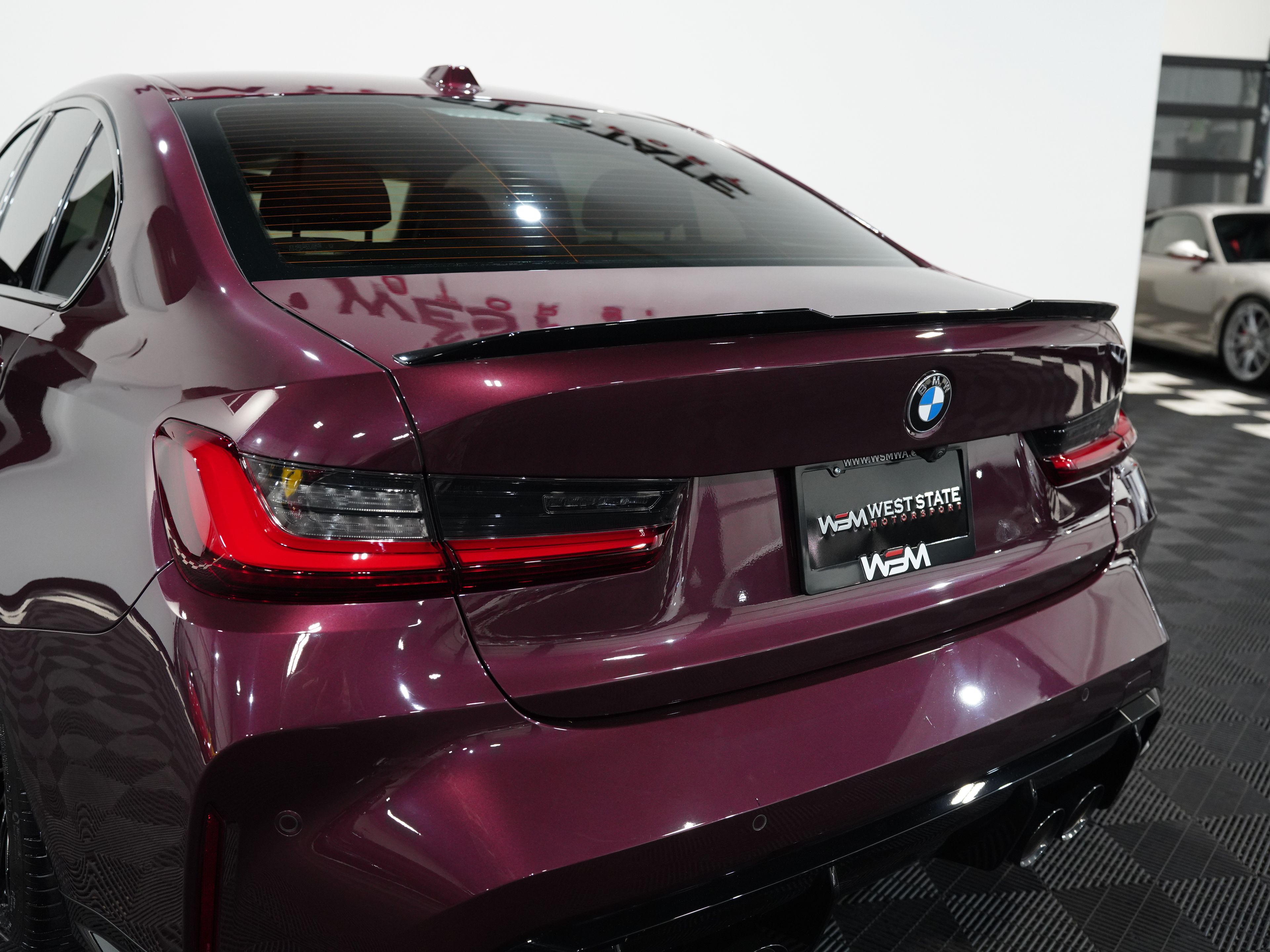 WILDBERRY METALLIC, 2024 BMW M3 Image 20