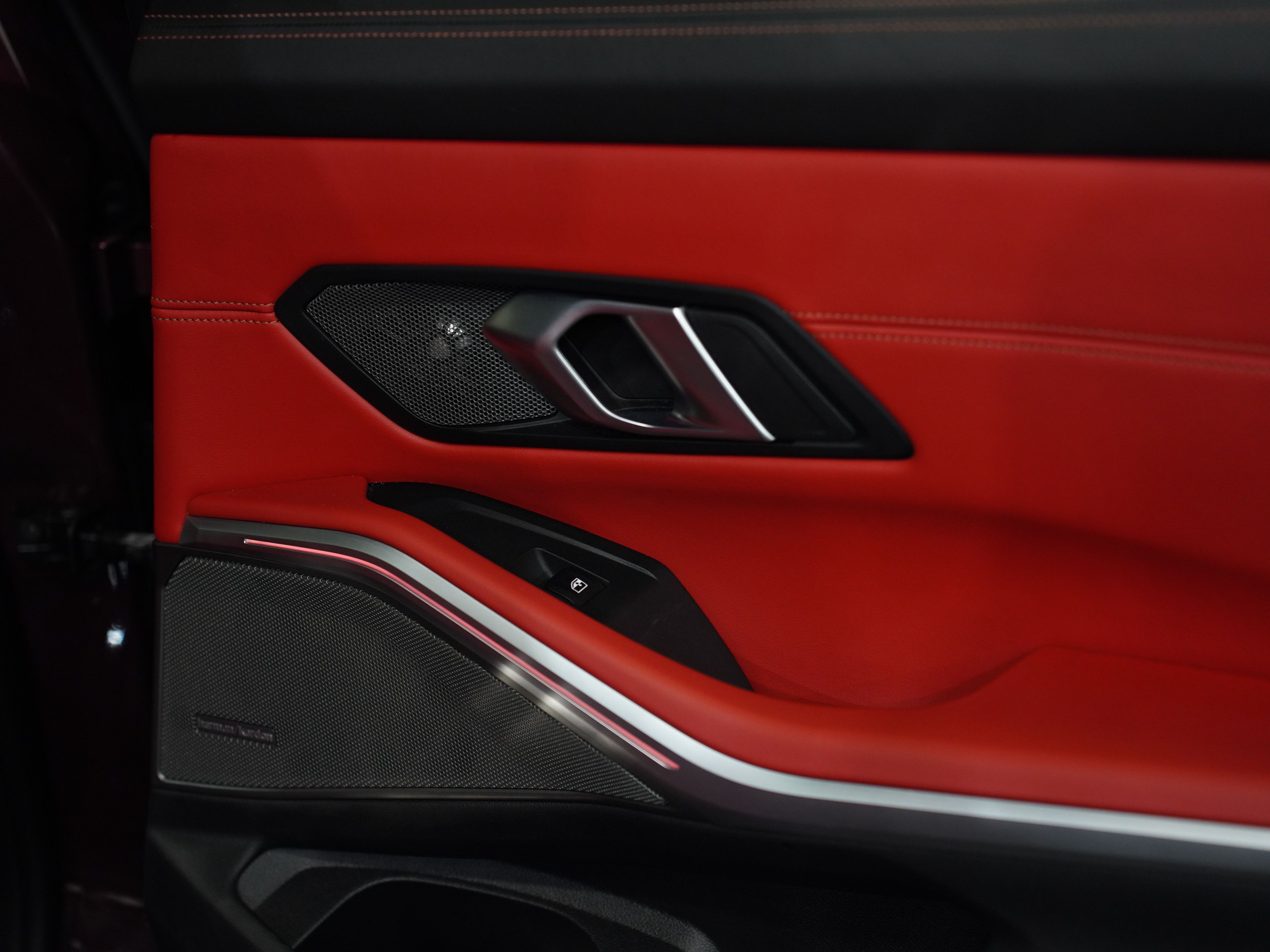 WILDBERRY METALLIC, 2024 BMW M3 Image 27