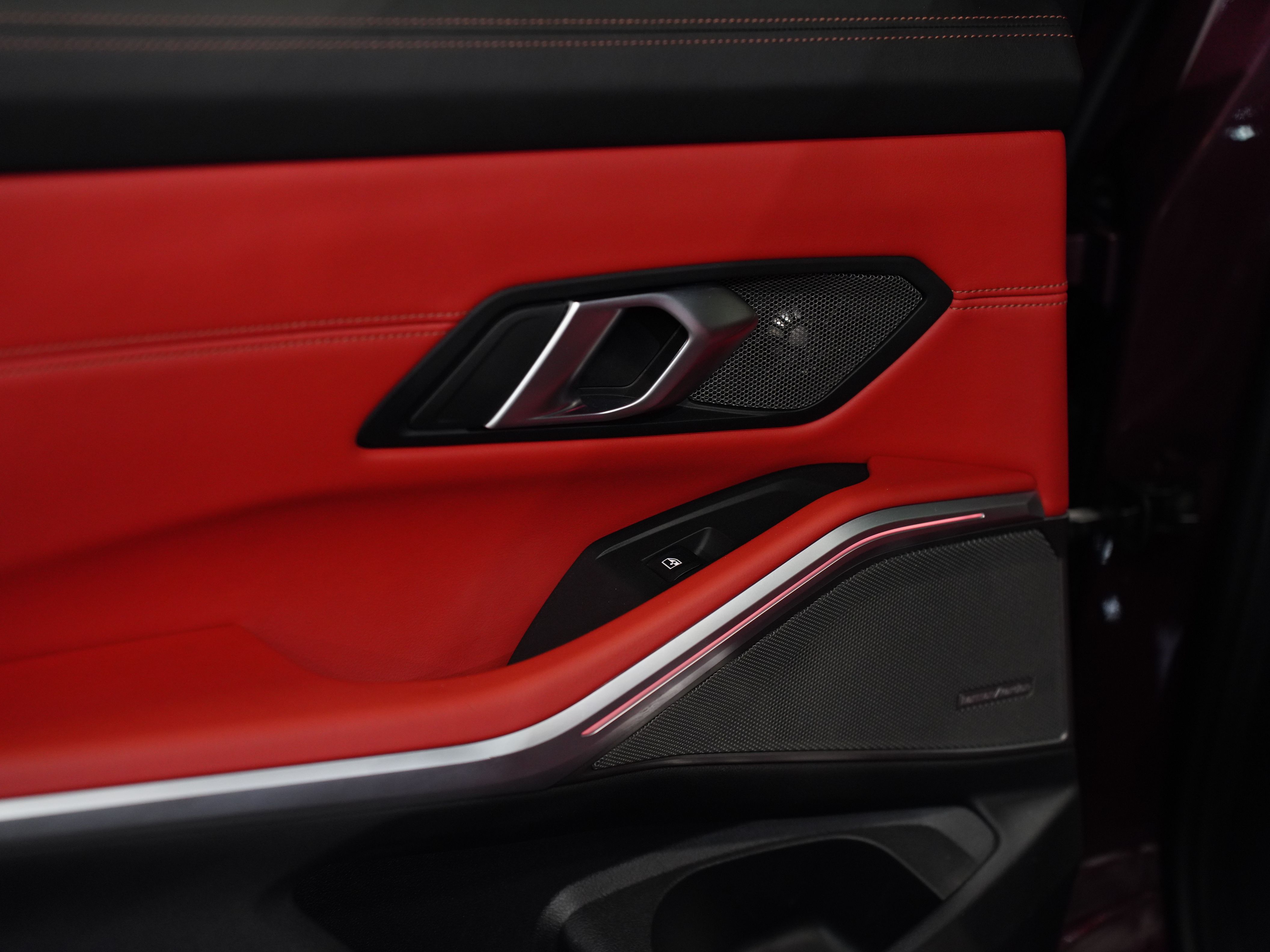 WILDBERRY METALLIC, 2024 BMW M3 Image 29