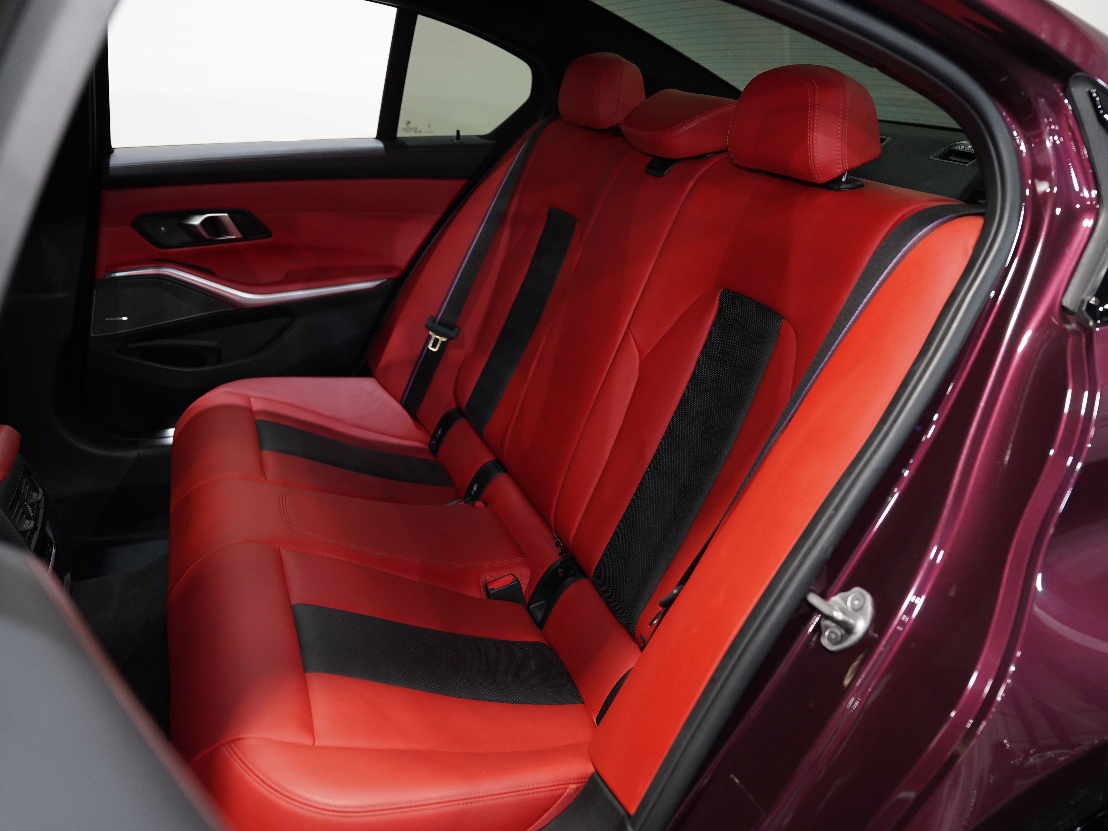 WILDBERRY METALLIC, 2024 BMW M3 Image 38