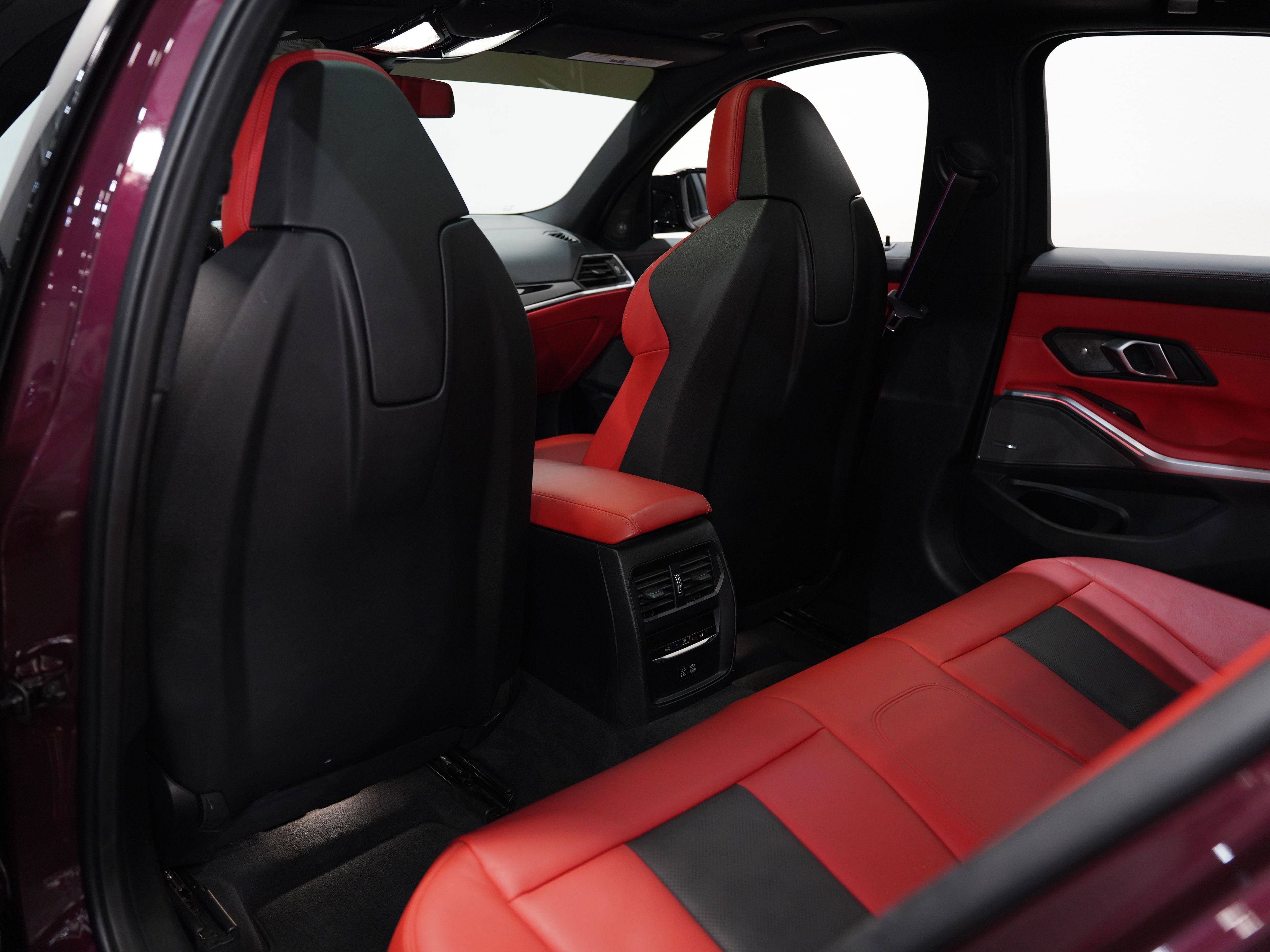 WILDBERRY METALLIC, 2024 BMW M3 Image 39