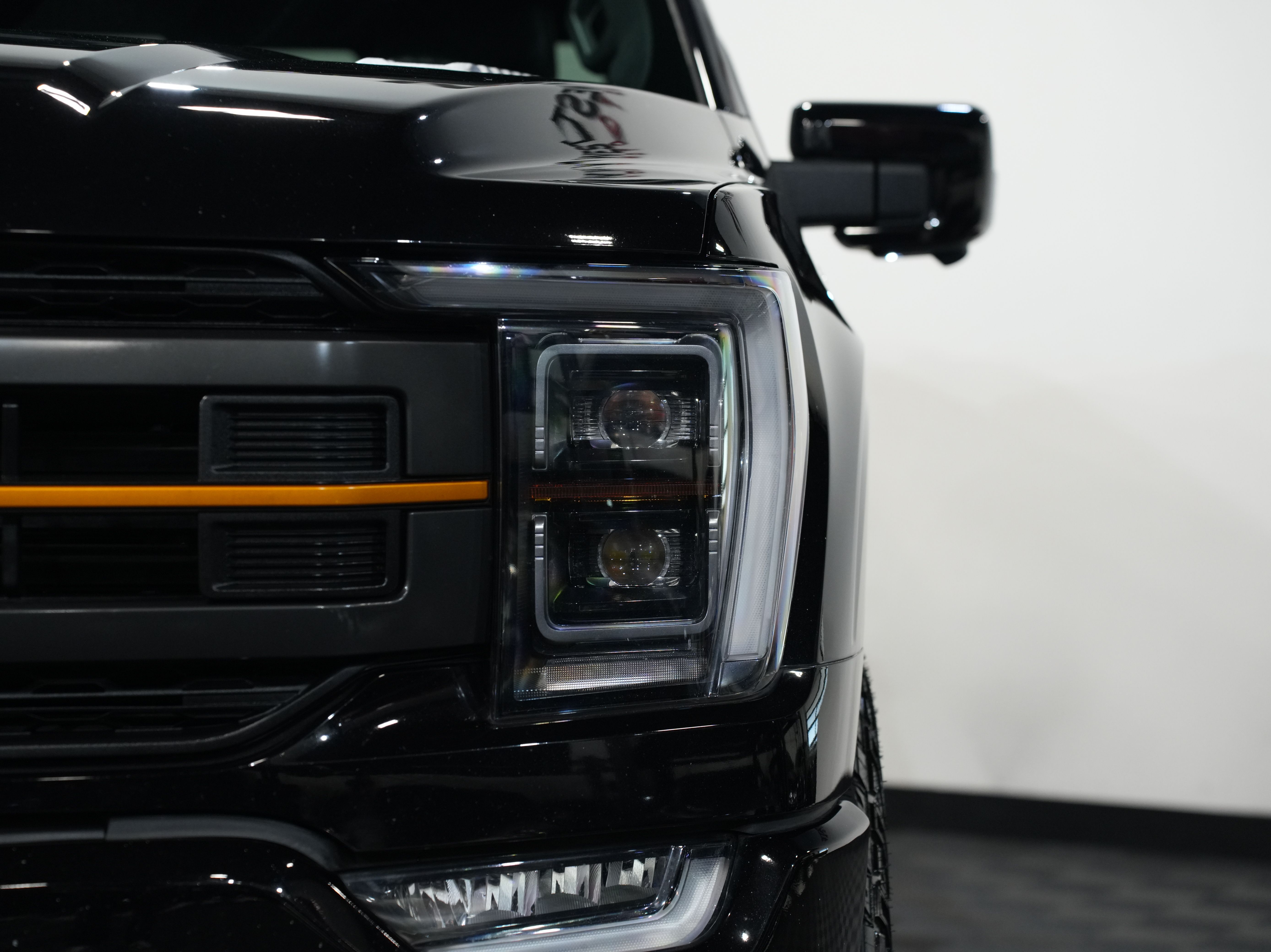 BLACK, 2021 FORD F150 SUPERCREW CAB Image 10