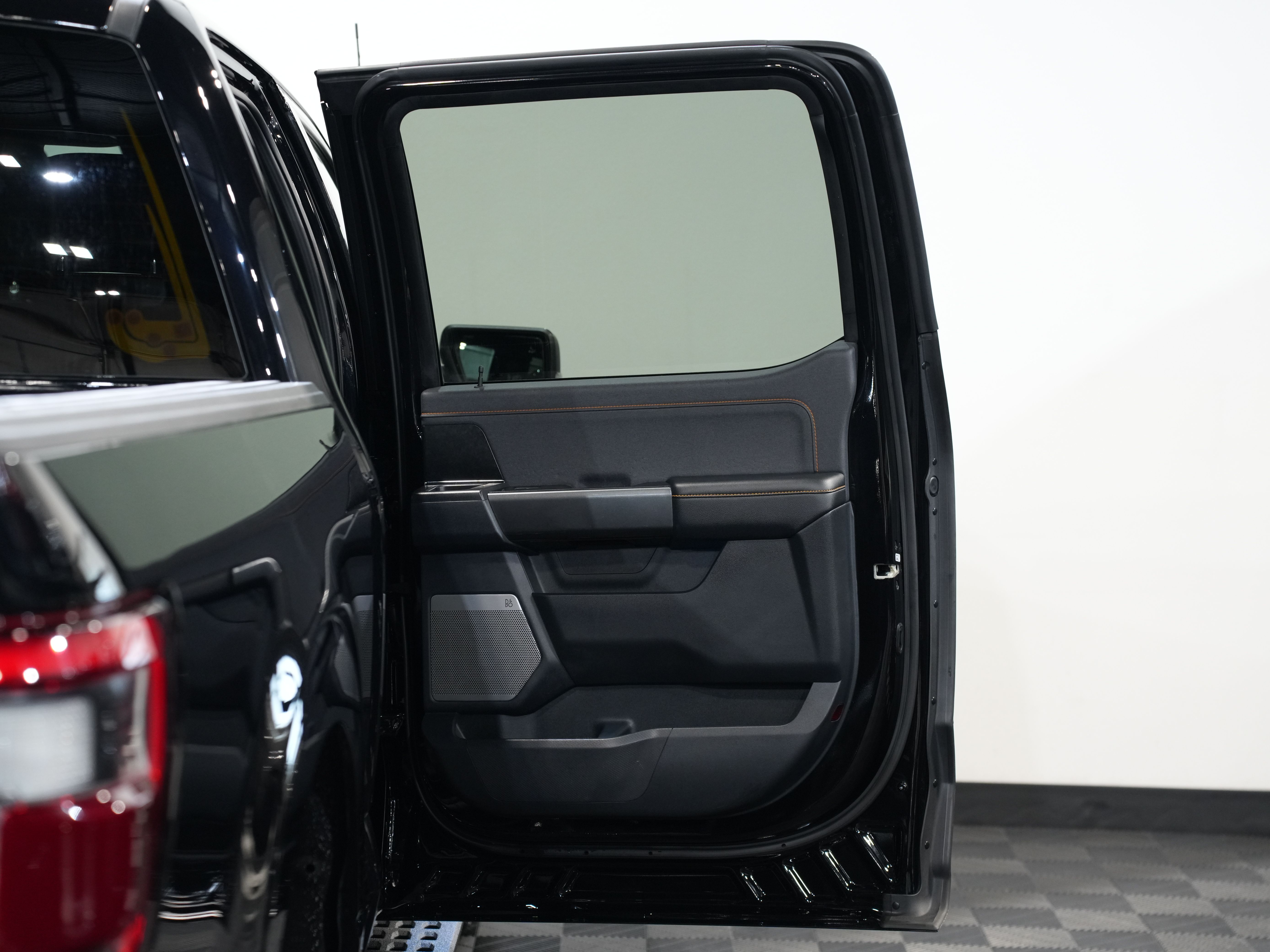 BLACK, 2021 FORD F150 SUPERCREW CAB Image 30