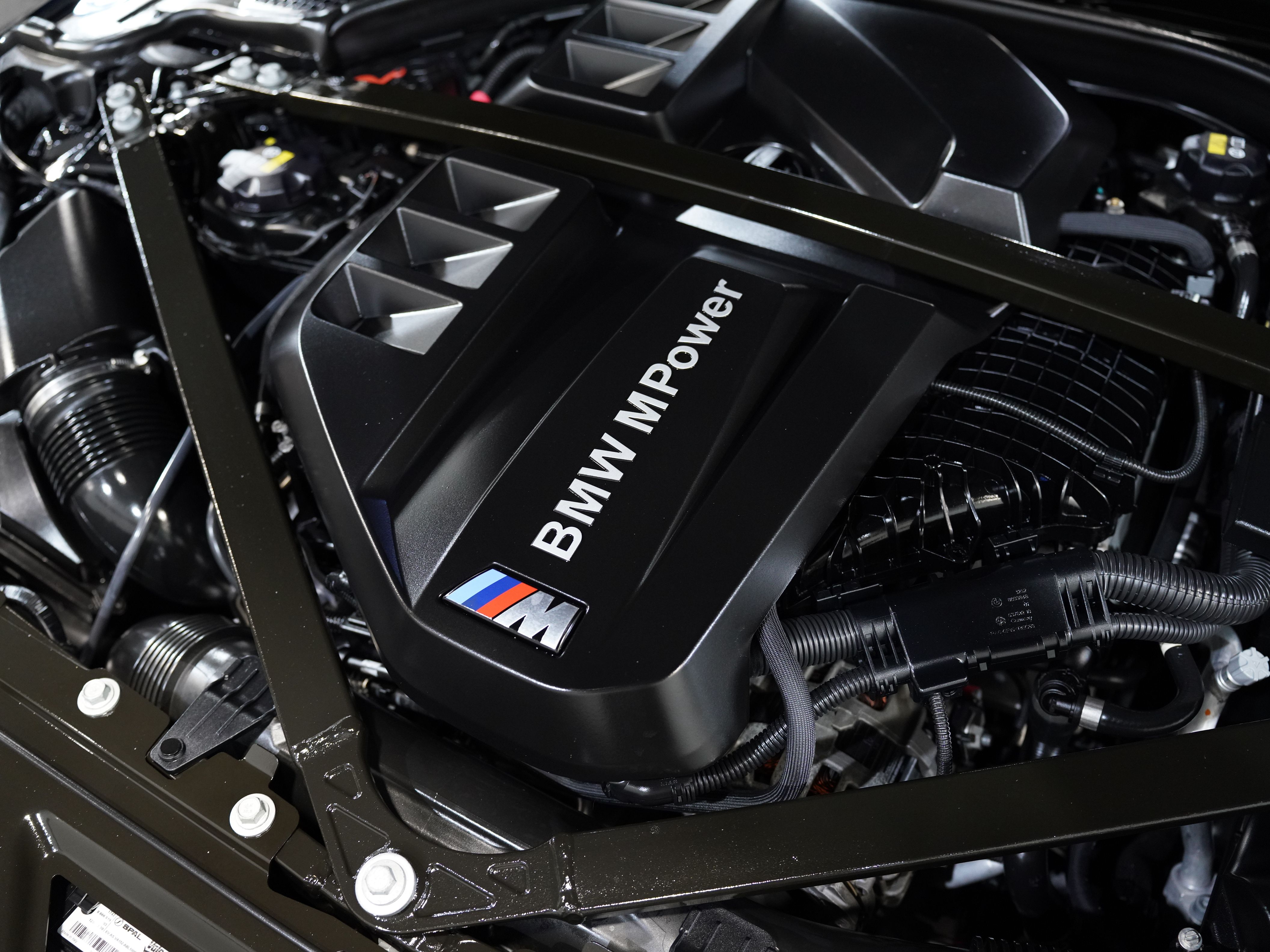 2022 BMW M3 Image 57