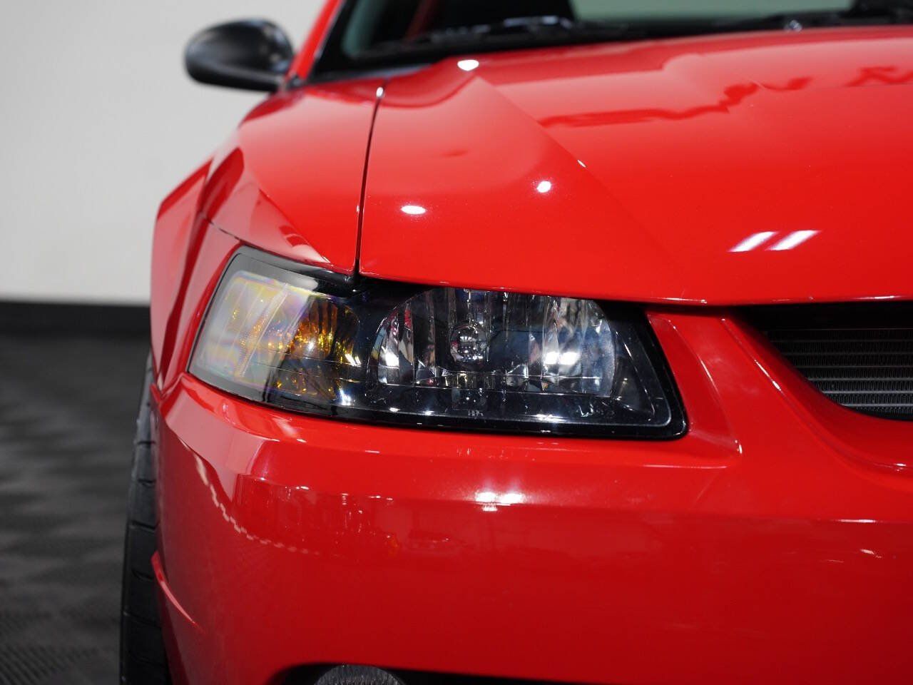 RED, 2001 FORD MUSTANG Image 10