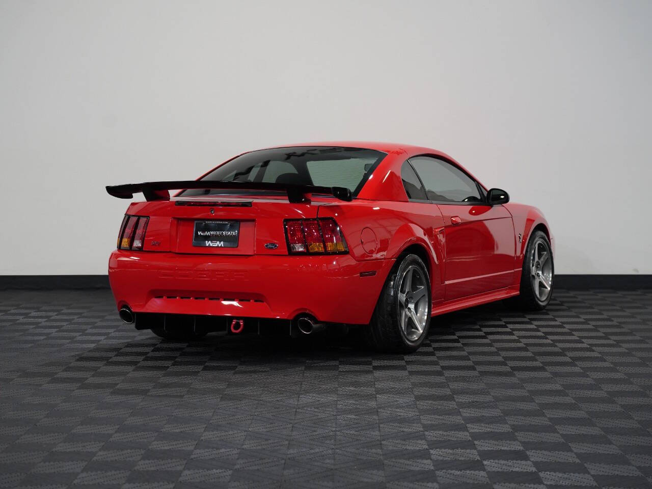 RED, 2001 FORD MUSTANG Image 6
