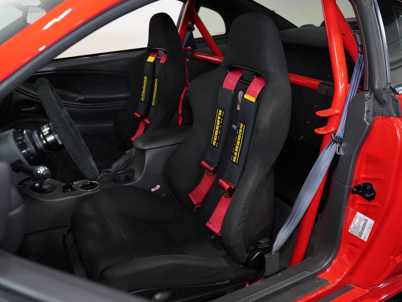 RED, 2001 FORD MUSTANG Image 28