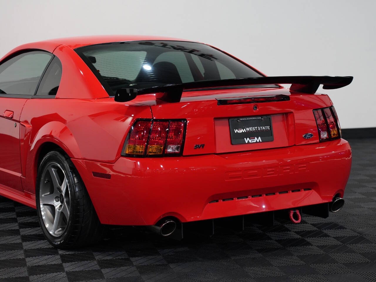RED, 2001 FORD MUSTANG Image 17