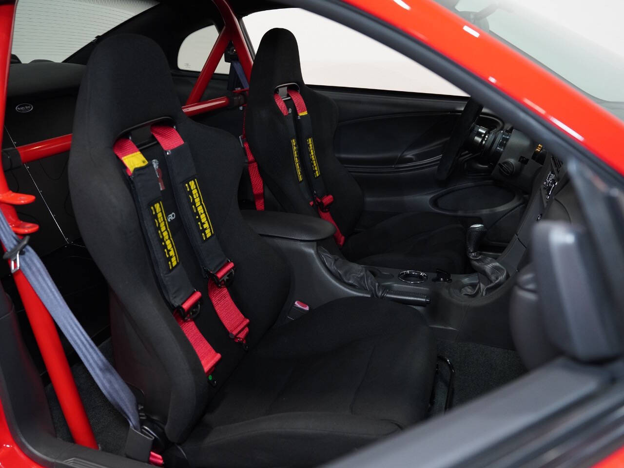 RED, 2001 FORD MUSTANG Image 31