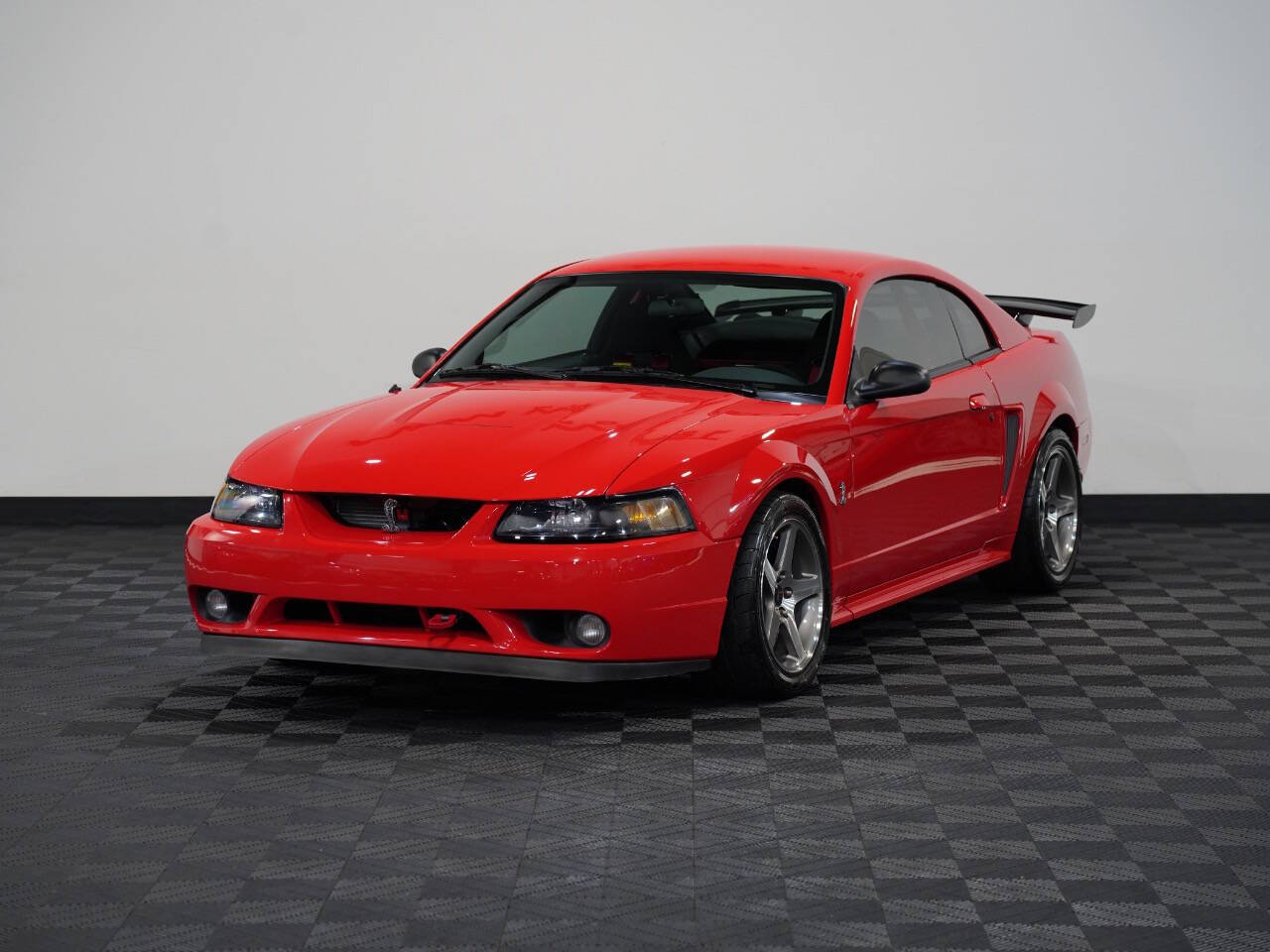 RED, 2001 FORD MUSTANG Image 3